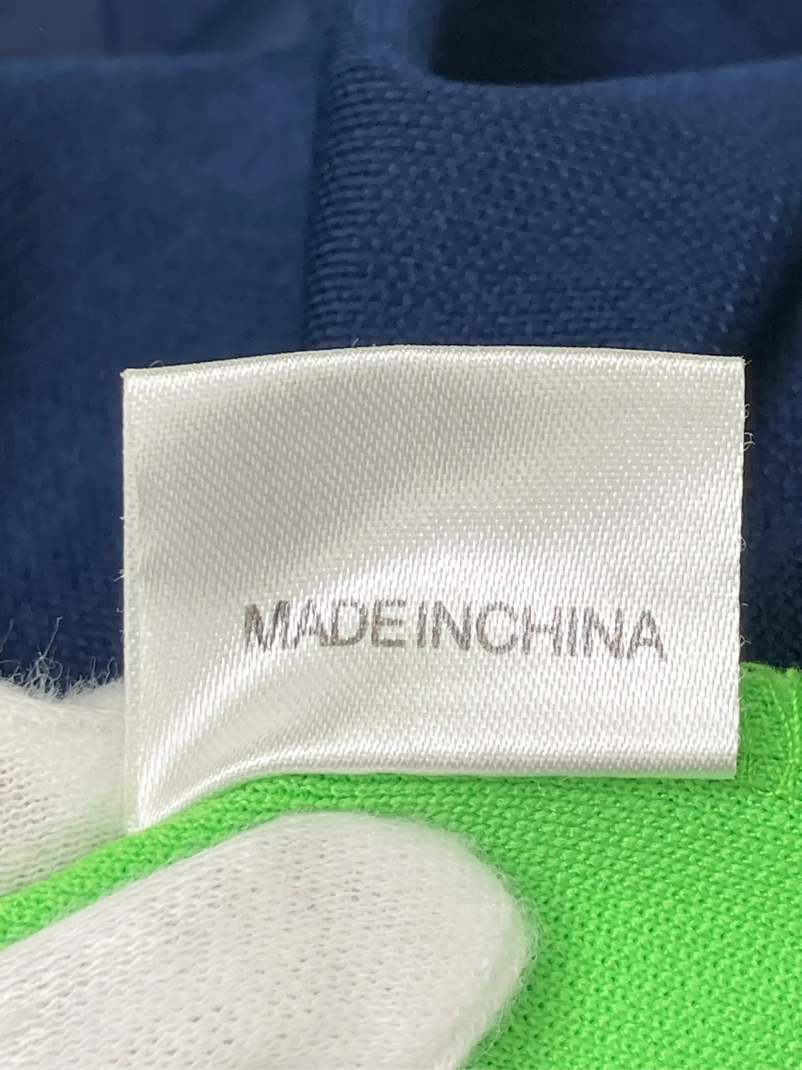 https://r2-worker.digdig.jp/product/e0f0f69b-3005-4f14-a52e-3f900d9efdbd/9a7eca82-6092-4544-8eea-f175cf422567