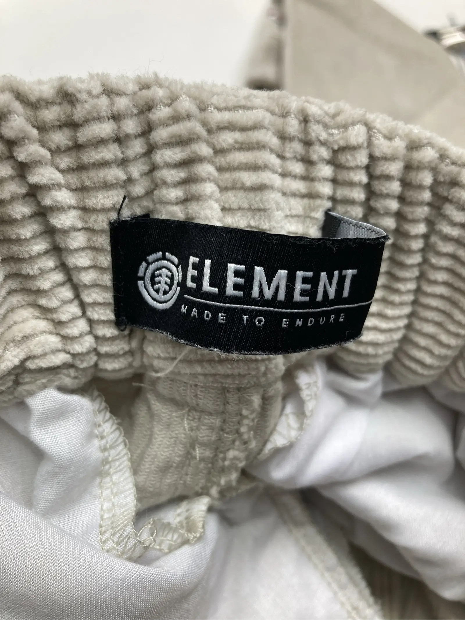 https://r2-worker.digdig.jp/product/e0f20ab8-67a8-41e0-966c-2586958ae12c/5e6579dd-db4f-4803-af8f-cb45dc21672b