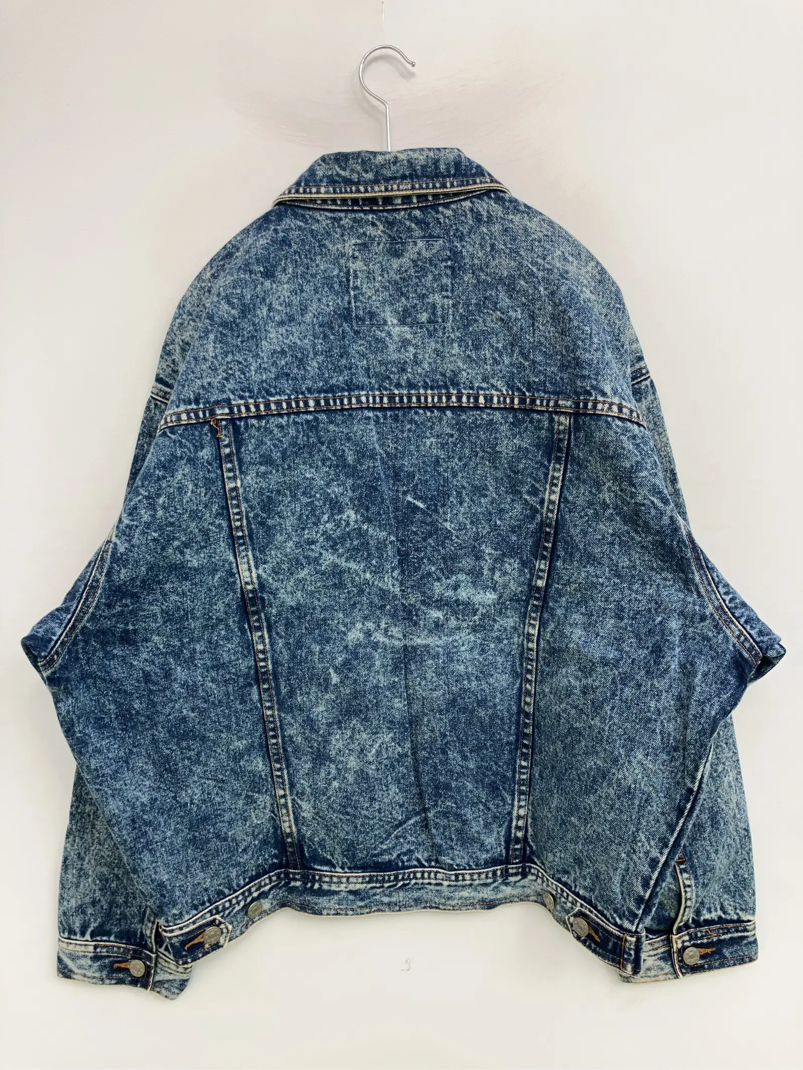 https://r2-worker.digdig.jp/product/e1a6a866-3122-4fdb-8390-09819e6b165d/119db142-4c2c-49ad-932d-2b62d0106fc3