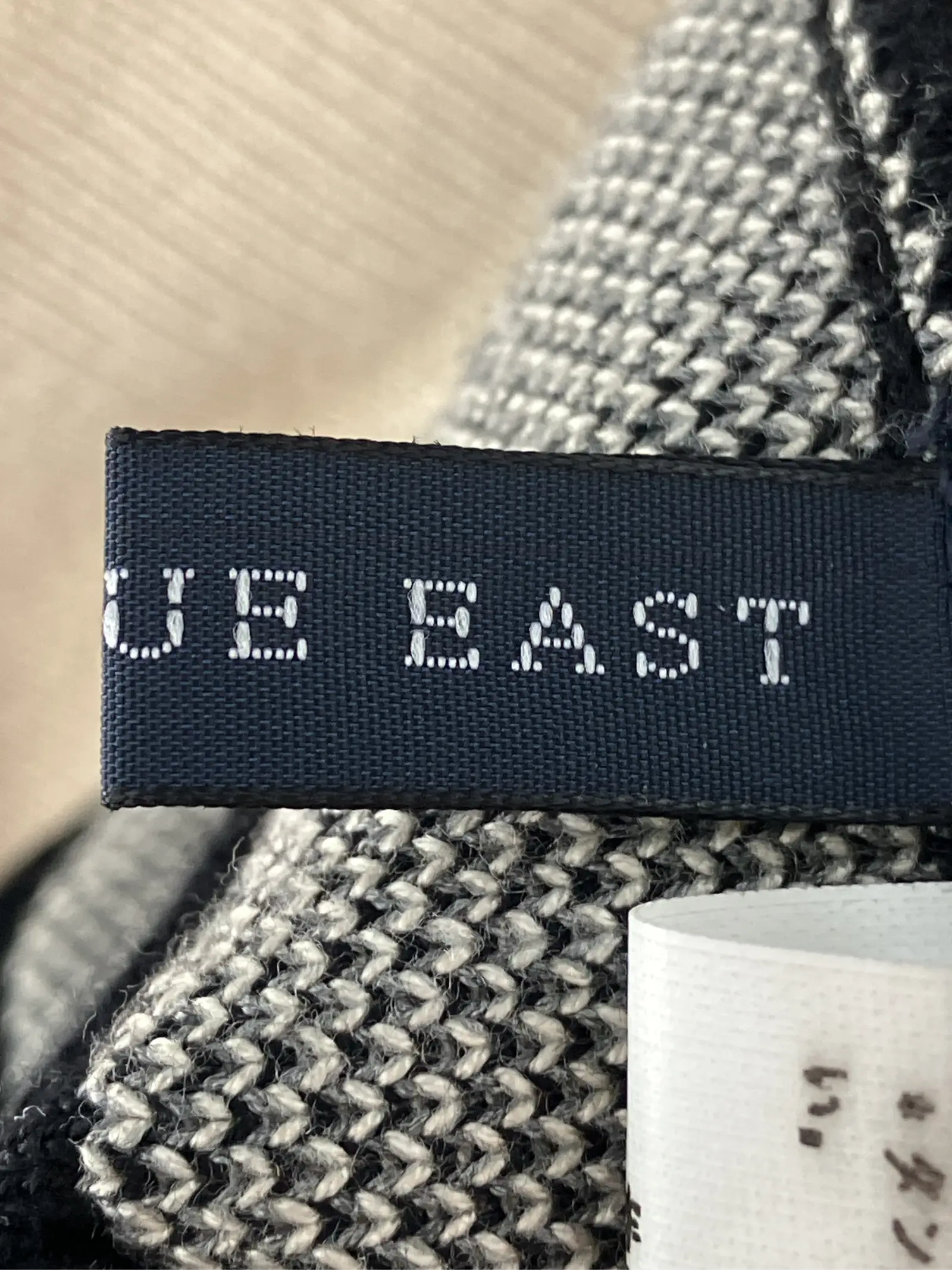 https://r2-worker.digdig.jp/product/e23e4168-6edb-4a7b-947a-19407dc8d10c/1be12b3e-1644-4e5f-bb9b-f6fac1674b19