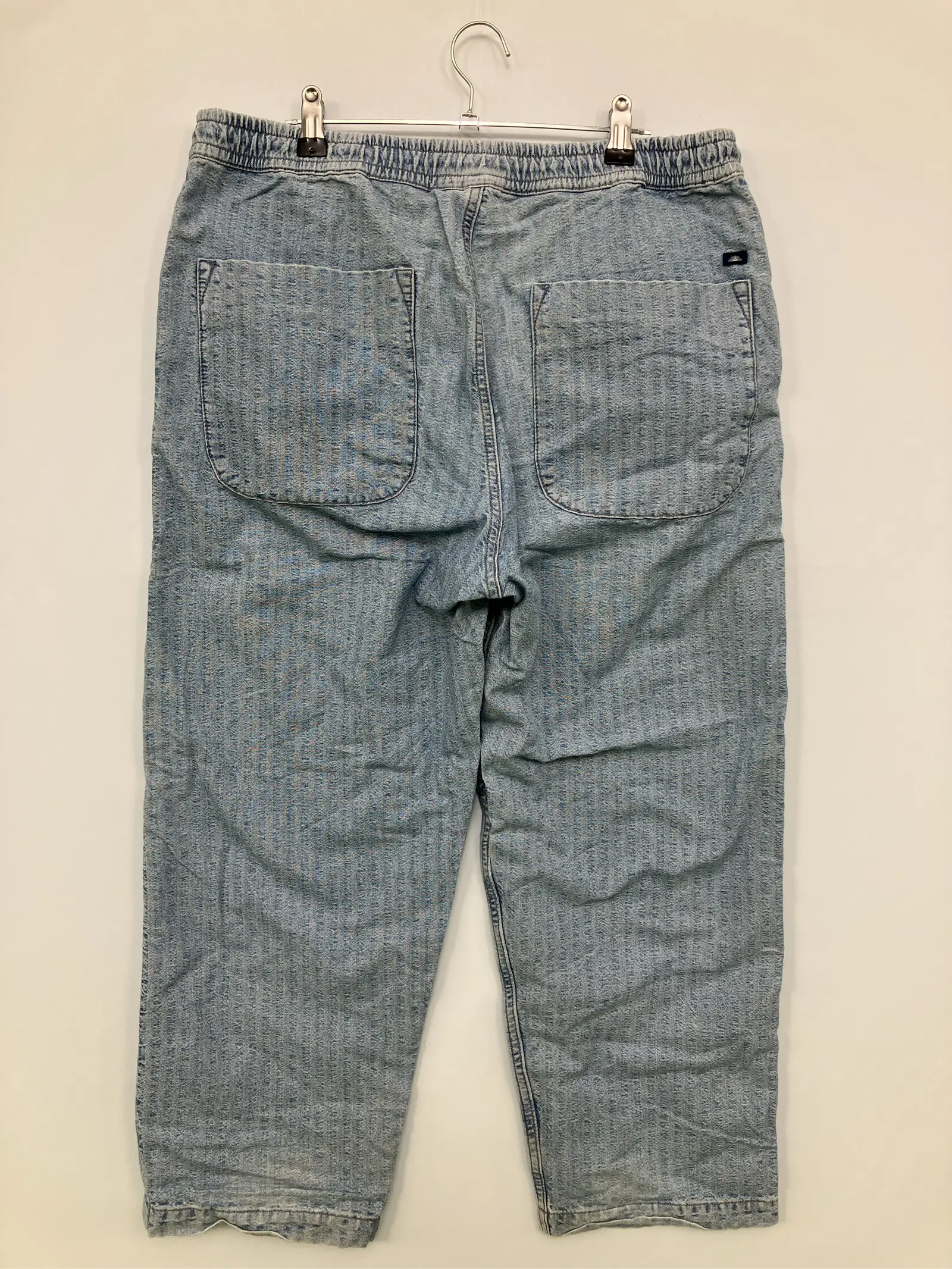 https://r2-worker.digdig.jp/product/e240d474-0974-4720-b7c8-1565099dd1f3/2700ea0c-4402-4af0-8618-6ca5665fffa2