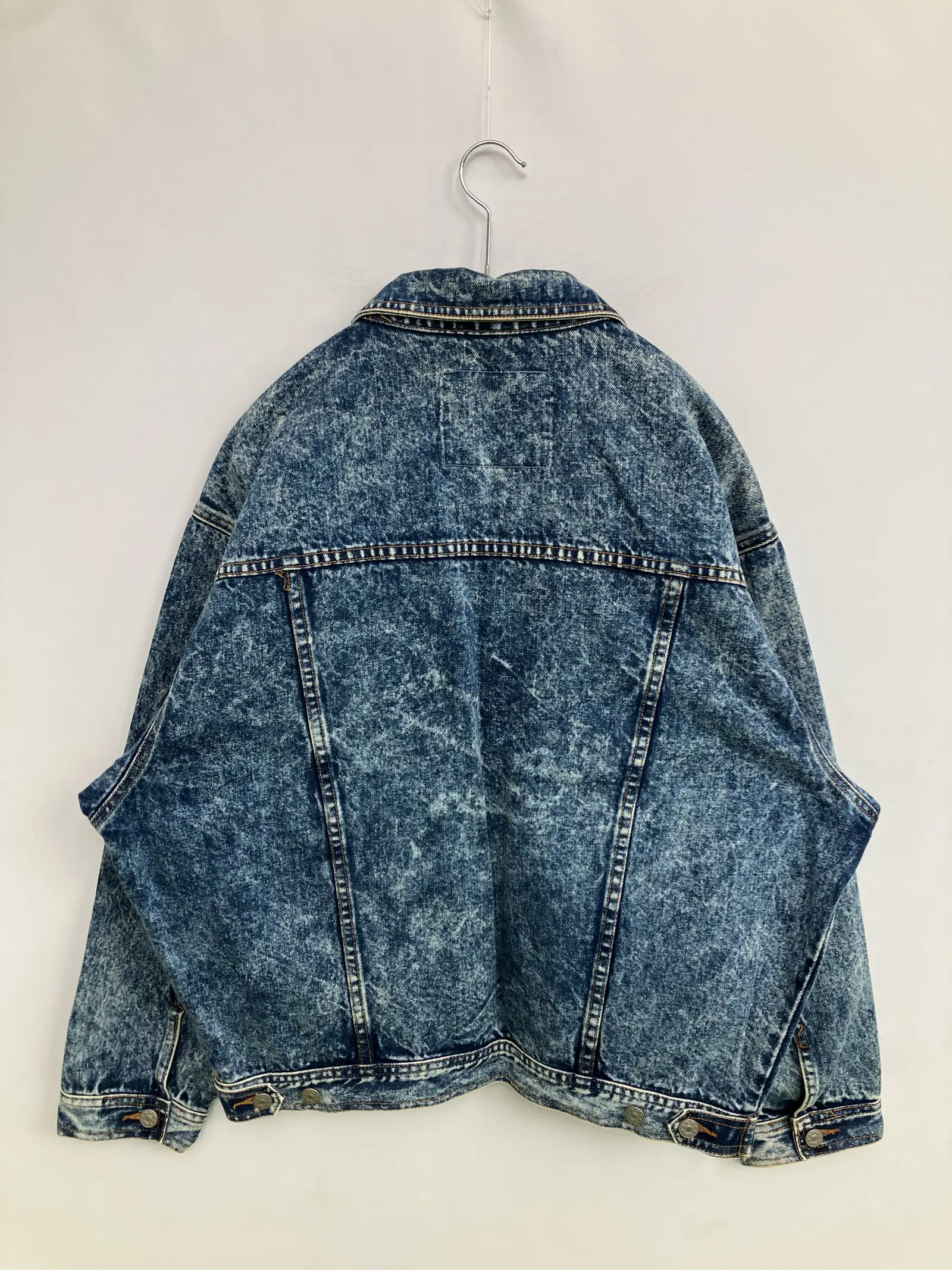 https://r2-worker.digdig.jp/product/e24ccb01-4b4d-4671-87d7-ac62f07678dd/29035af6-ecd3-41a9-8933-fb3b46ed748e