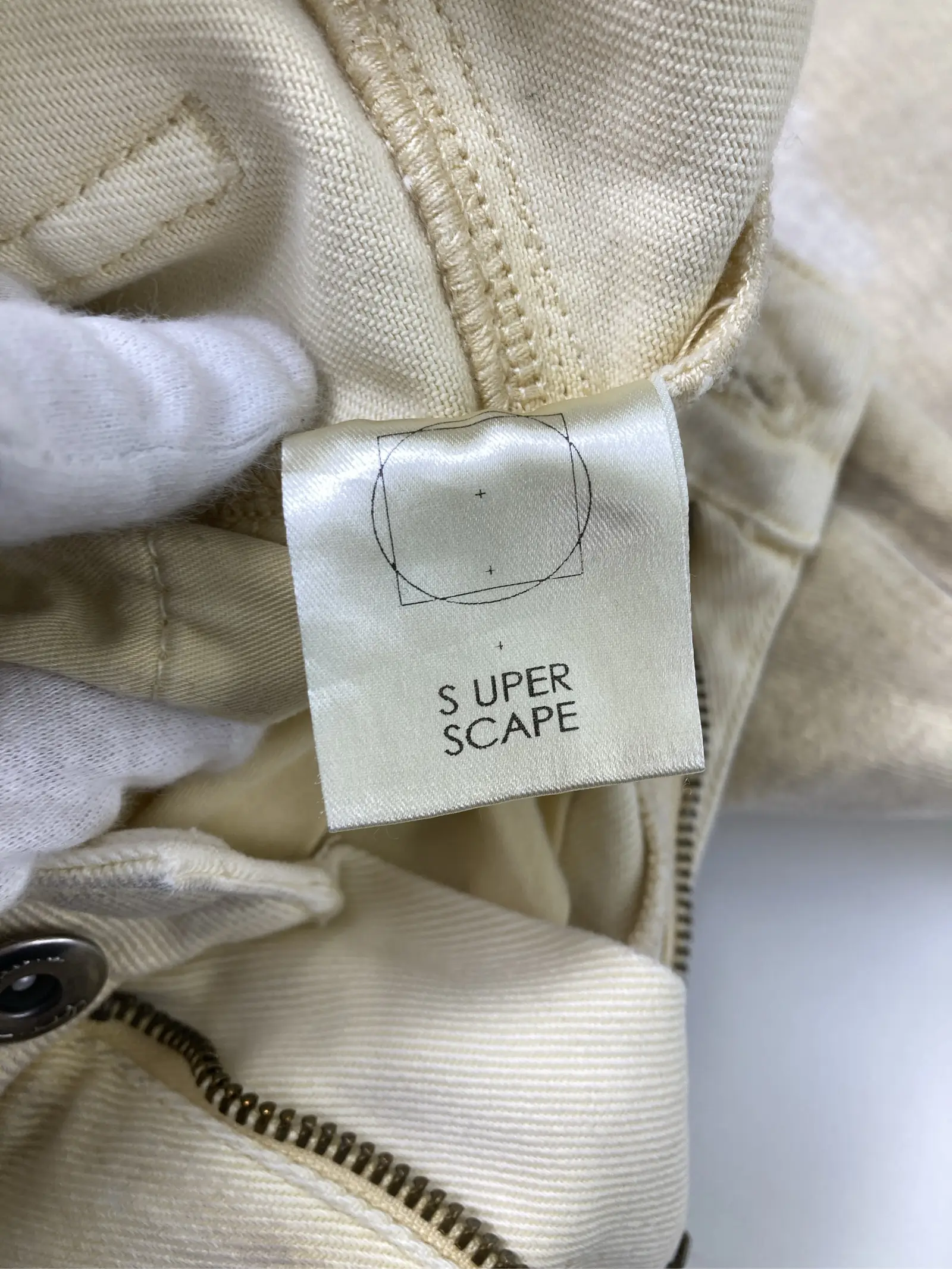 https://r2-worker.digdig.jp/product/e24f72fa-7e67-4c20-b2cb-c86dfc0f8858/b67c24e3-5d15-47fe-8256-7a54d3374f9d