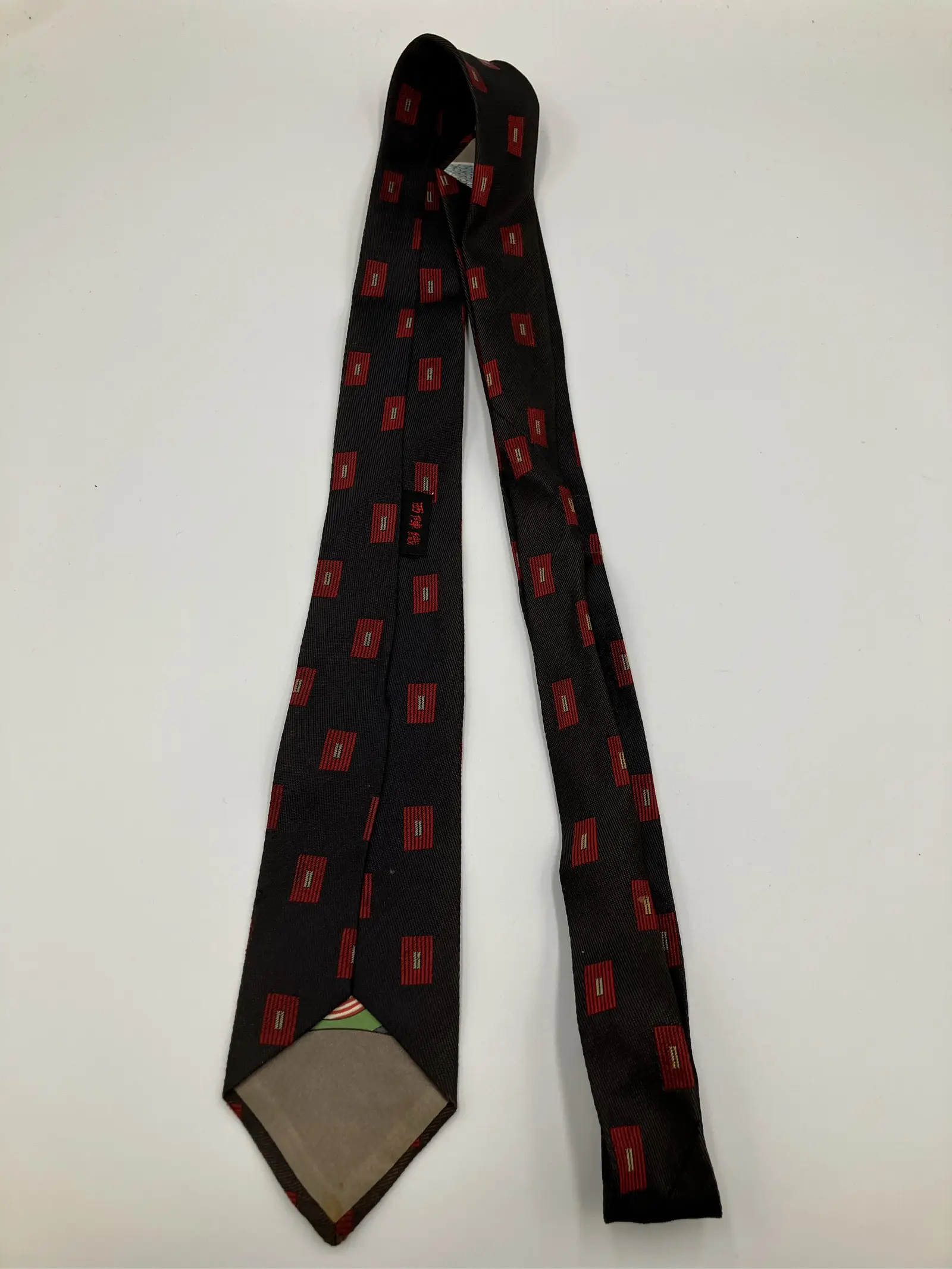 https://r2-worker.digdig.jp/product/e36c473d-9e51-457e-b722-cf98f2ea9813/a1a6fc49-1998-4264-80af-8763ba4099bd