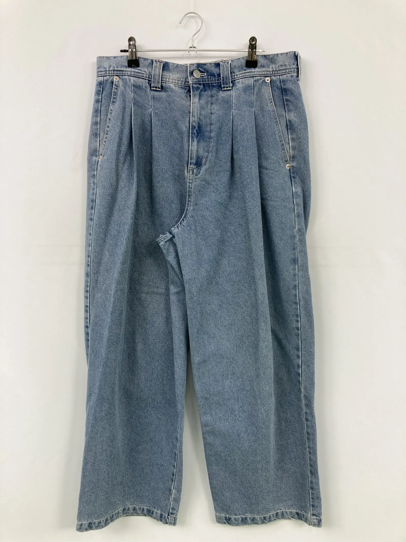 https://r2-worker.digdig.jp/product/e3948537-a019-43ac-ab46-c6ef21b9ee8d/537249dc-c4ad-4cbc-a817-d00d1621587f