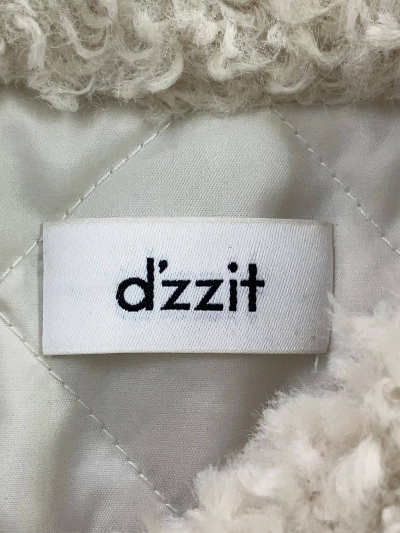 https://r2-worker.digdig.jp/product/e3aca846-0b7e-43e8-ac42-66c4fa065148/19cd9eb4-bca2-4a8b-934e-d67880f4ed04