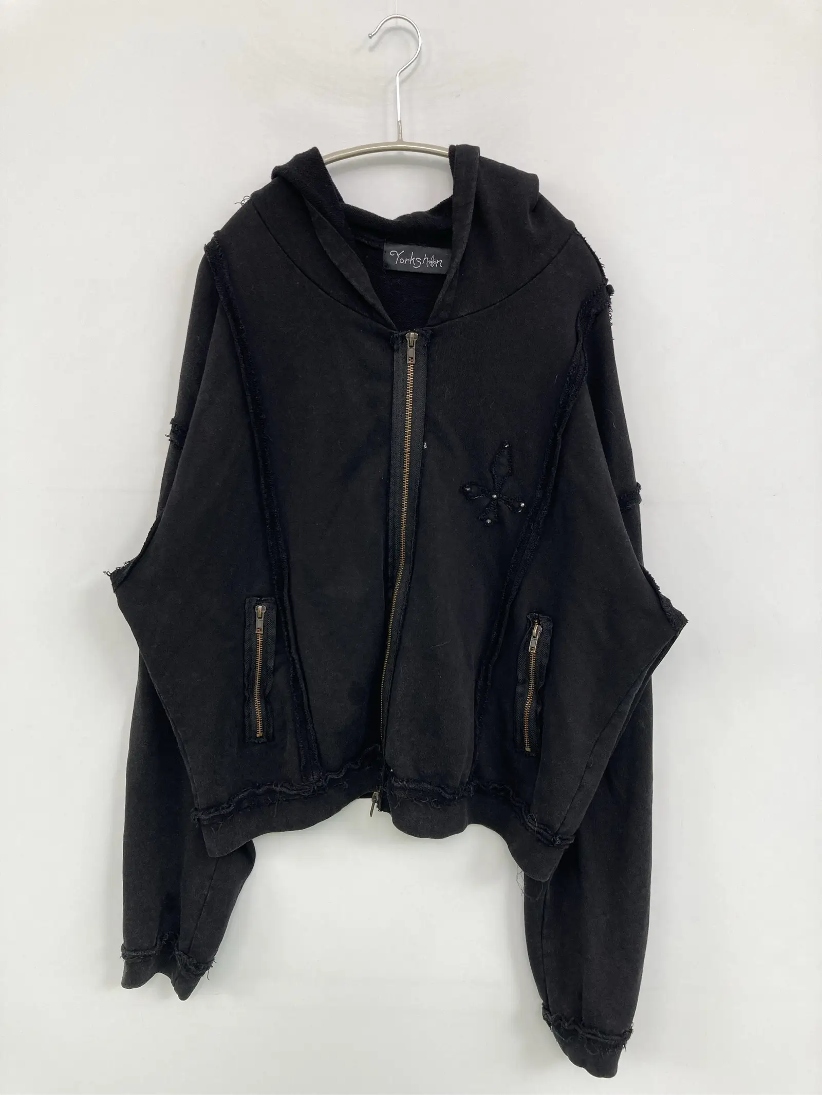 https://r2-worker.digdig.jp/product/e3f59d8b-b242-4ea3-9394-f5cc5ee41292/a8af2545-3fbc-432c-ad7b-f7664e69389d