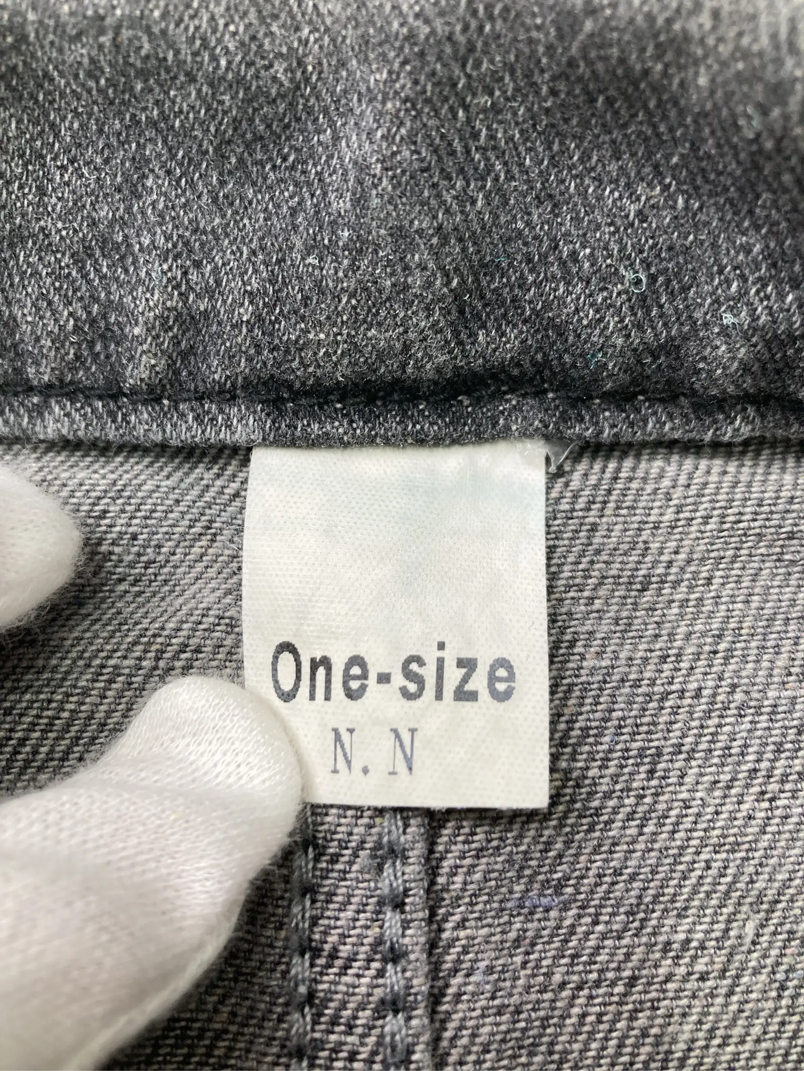 https://r2-worker.digdig.jp/product/e43c4b3c-137b-4062-88bc-4aea99da1507/4629e501-b96a-4171-a235-e1d585939de3