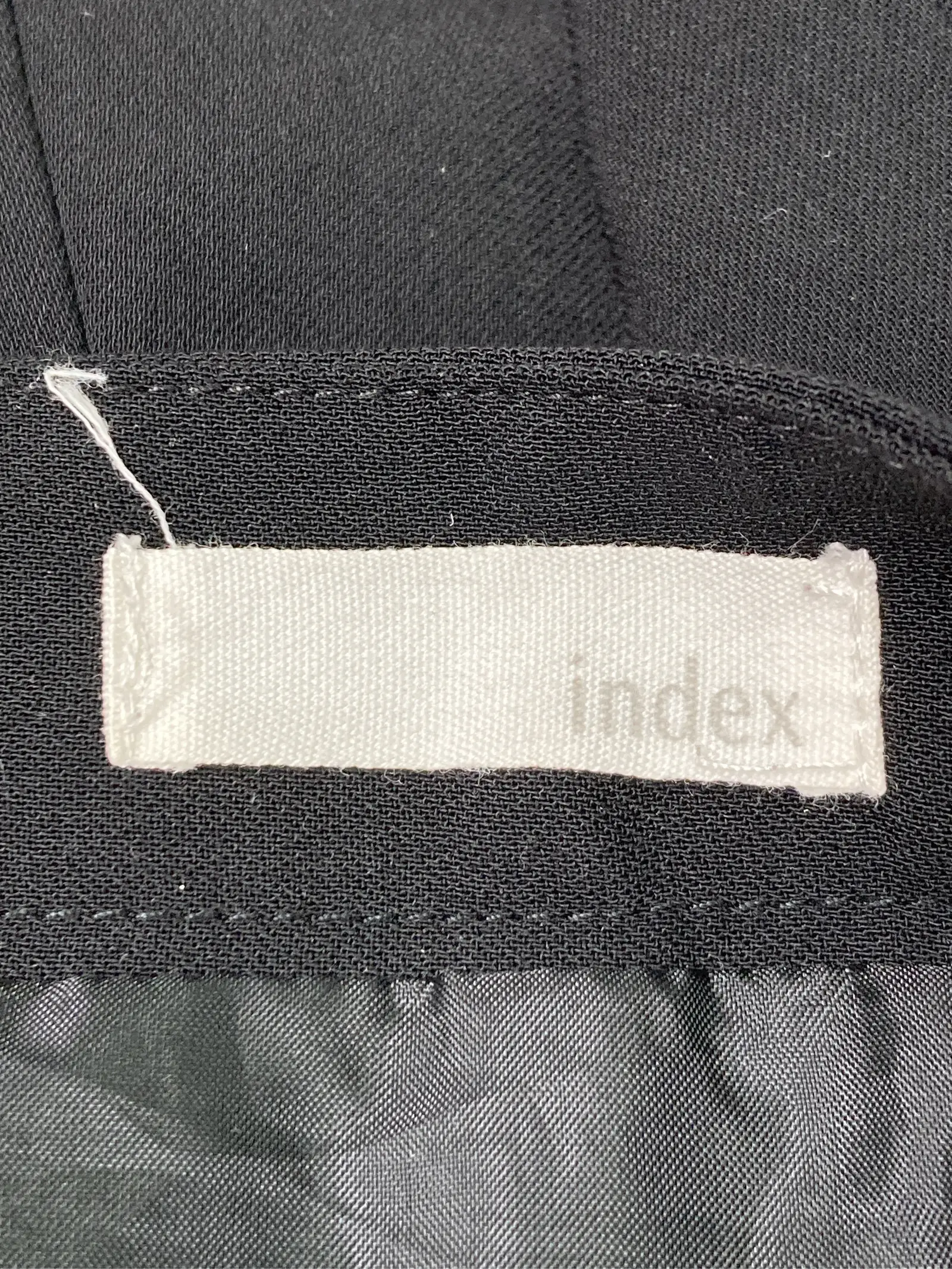 https://r2-worker.digdig.jp/product/e497df01-865d-446a-b4a2-2bf0c50e4d40/89cc2d6c-a1a6-40f3-bca6-3943b52d3d18