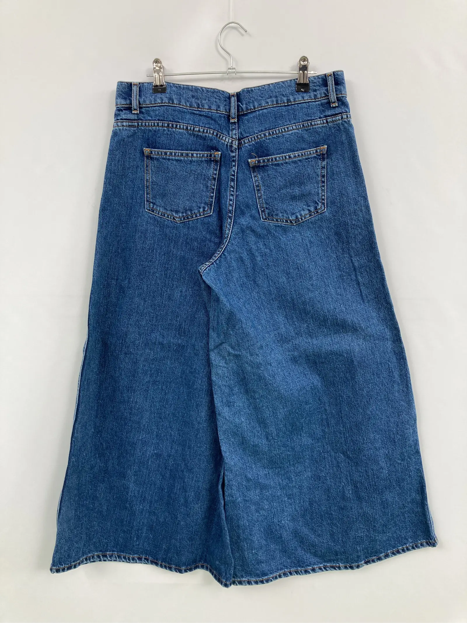 https://r2-worker.digdig.jp/product/e62c9761-3827-42f3-b7c1-5fe2a8e0d54a/7e1f6658-2a88-4c43-bfa8-099794ffcd1d