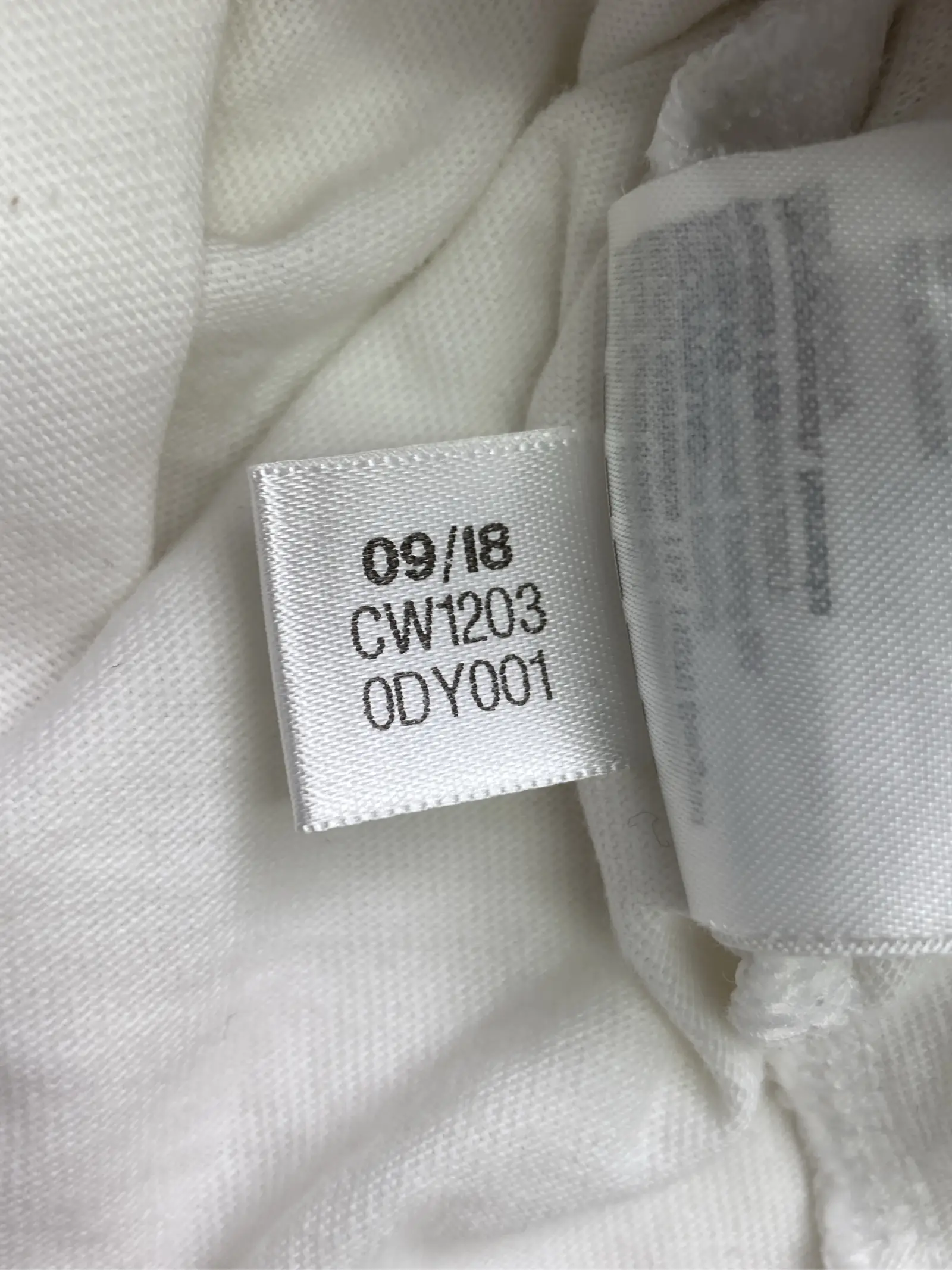 https://r2-worker.digdig.jp/product/e6a3fb66-bc18-4f25-97ce-41973eec02d2/39a8190c-8378-46c6-ad09-c1f6c26aad2f