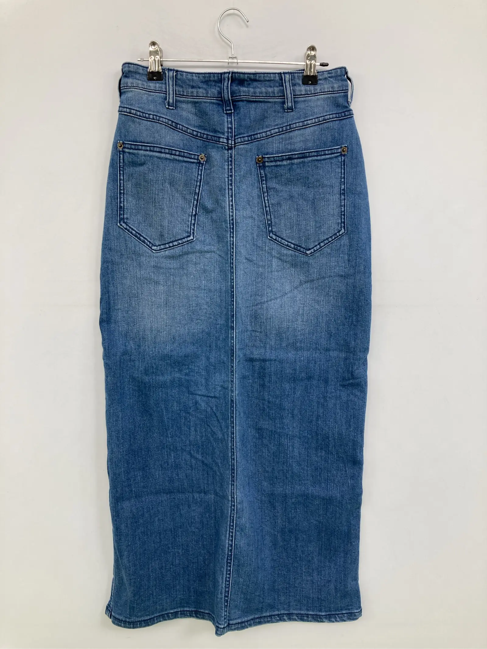 https://r2-worker.digdig.jp/product/e889bf46-bed2-48bc-9af4-e3b20cc9d91c/52bced92-1b18-47ff-a86e-e654b4ca240f