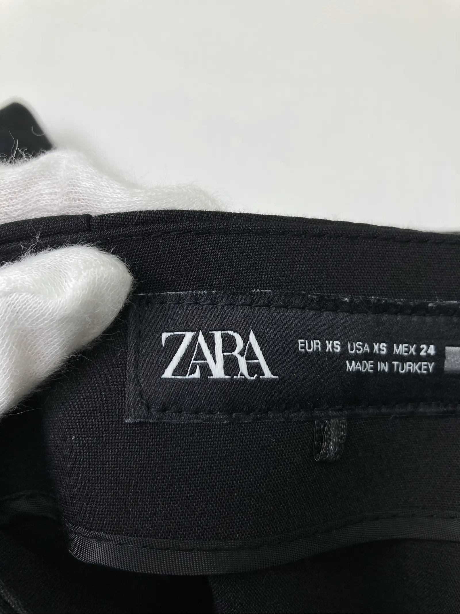 https://r2-worker.digdig.jp/product/e8a13114-46d4-46d2-b414-bceeba200dce/3d3bffa1-4251-4121-a25b-e89dcbafd47b