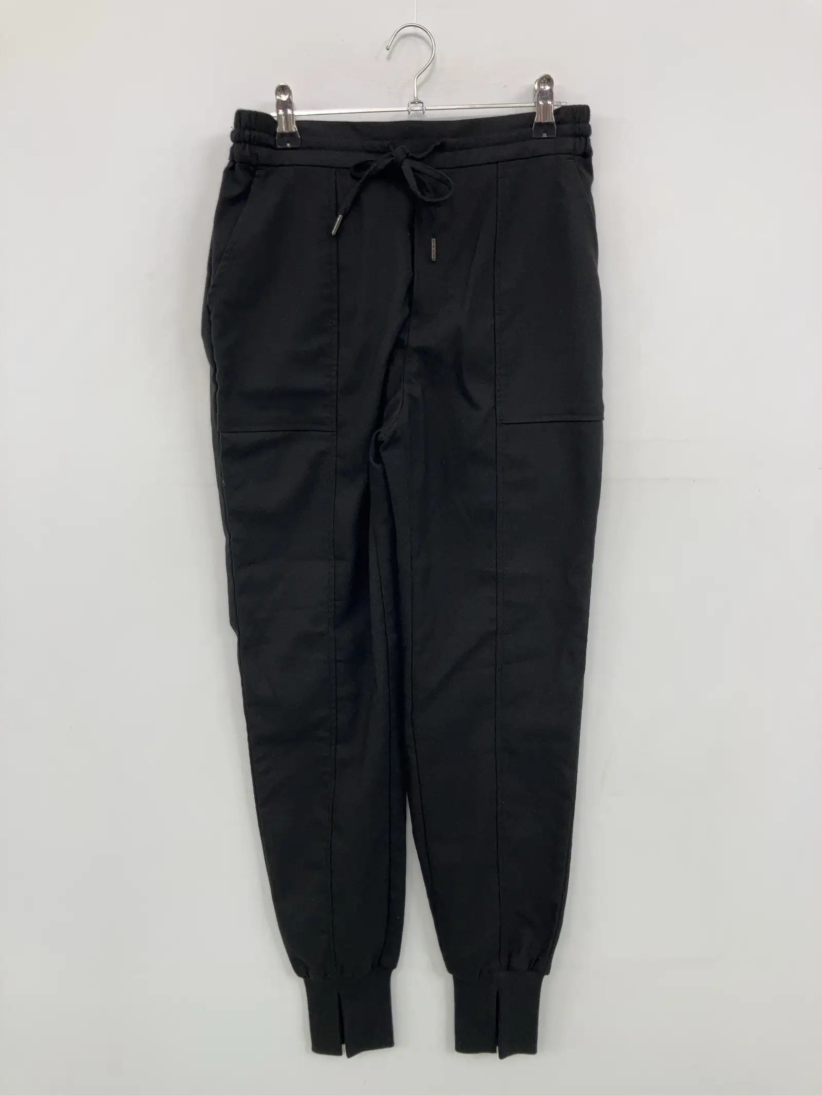 https://r2-worker.digdig.jp/product/e8c064a6-0396-4a86-a5e3-50fedc0250ad/e0e240e2-addf-4aac-bd70-063887d3c3a7