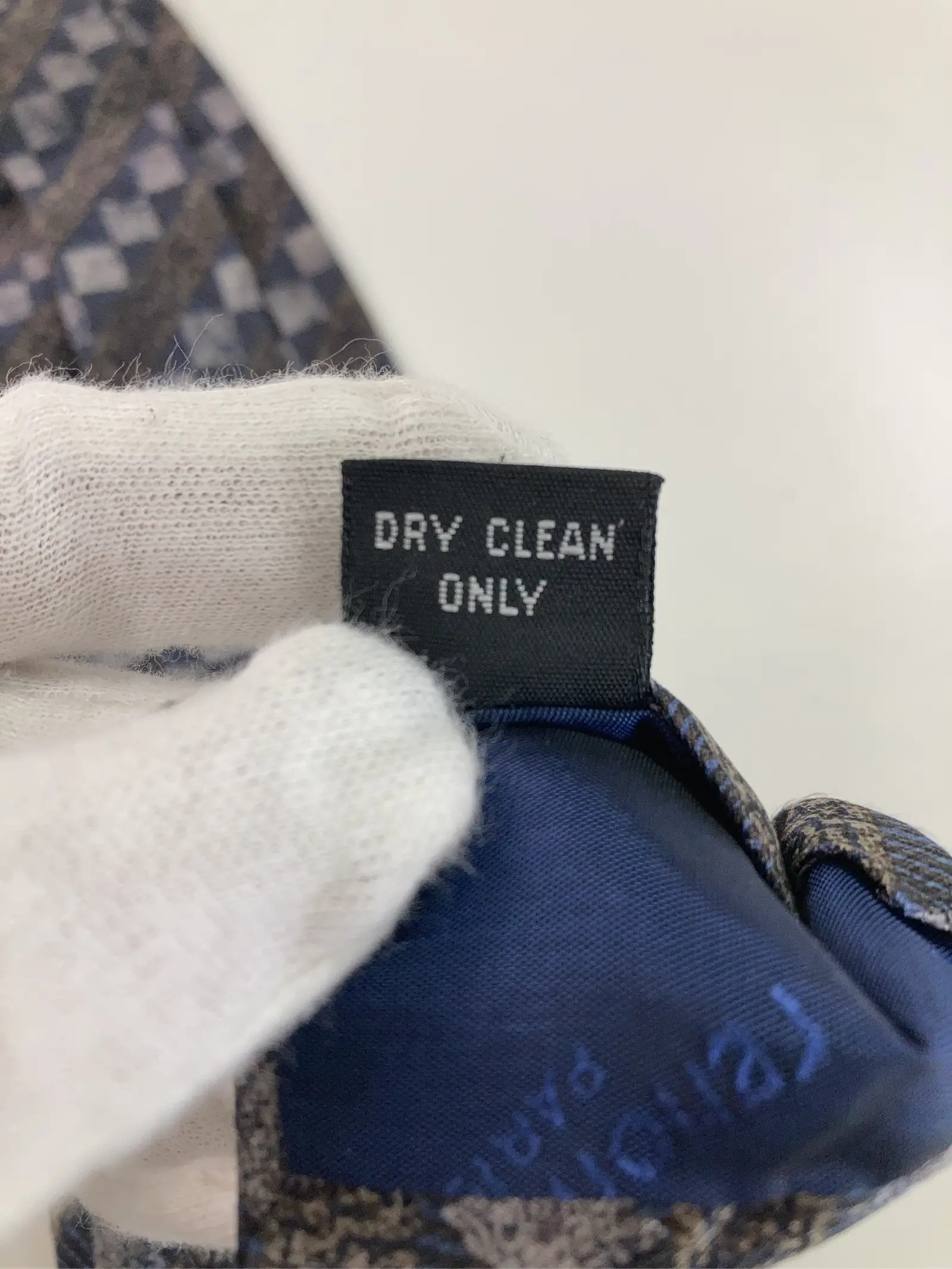 https://r2-worker.digdig.jp/product/e8d19991-1045-4dbe-8634-8f0fe6eb9aa8/2242a426-d85b-4fd3-9227-d94d767b72f1
