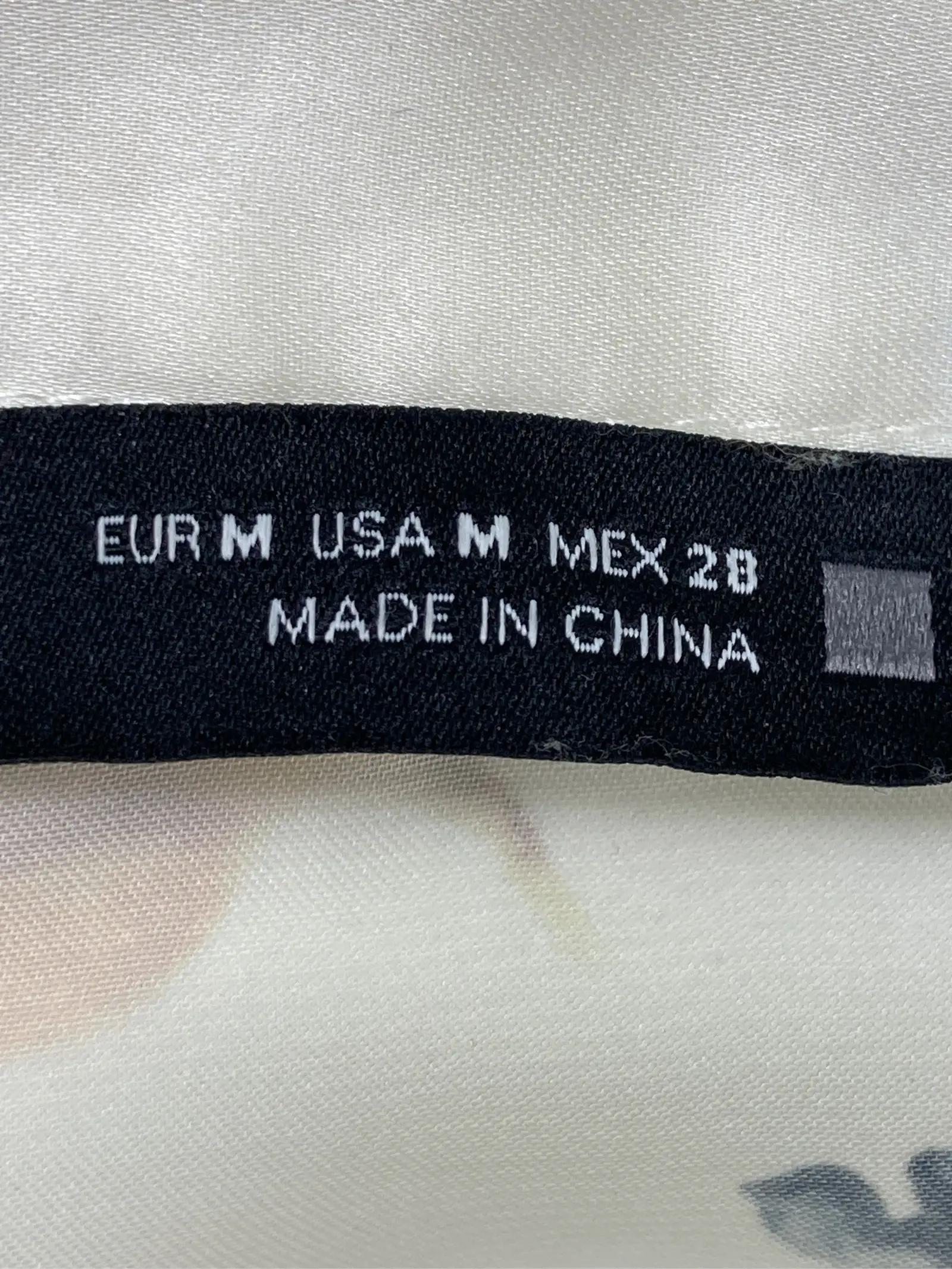 https://r2-worker.digdig.jp/product/e8dd95ce-f603-421a-a73f-d130921c9685/37a2056a-952e-4e20-b79e-0398faff0f38