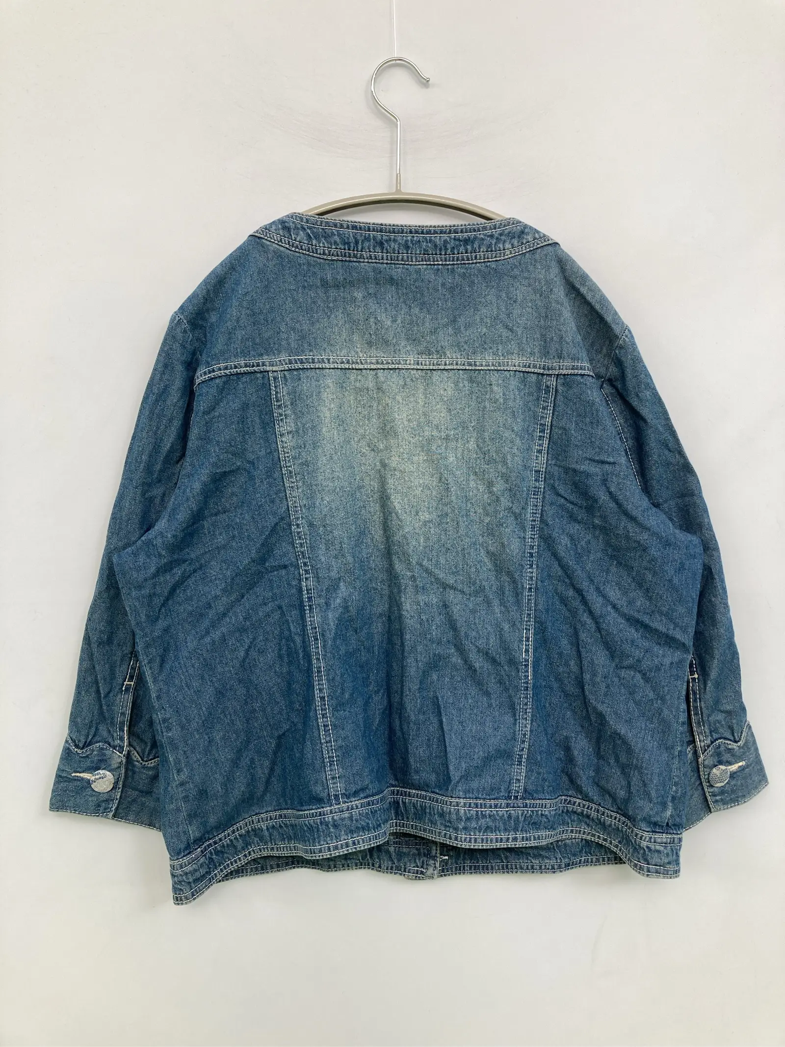 https://r2-worker.digdig.jp/product/e905edff-325d-4f42-8e36-317ad8b1ab66/6832c5c3-23d1-4069-b622-16d8790f1edd