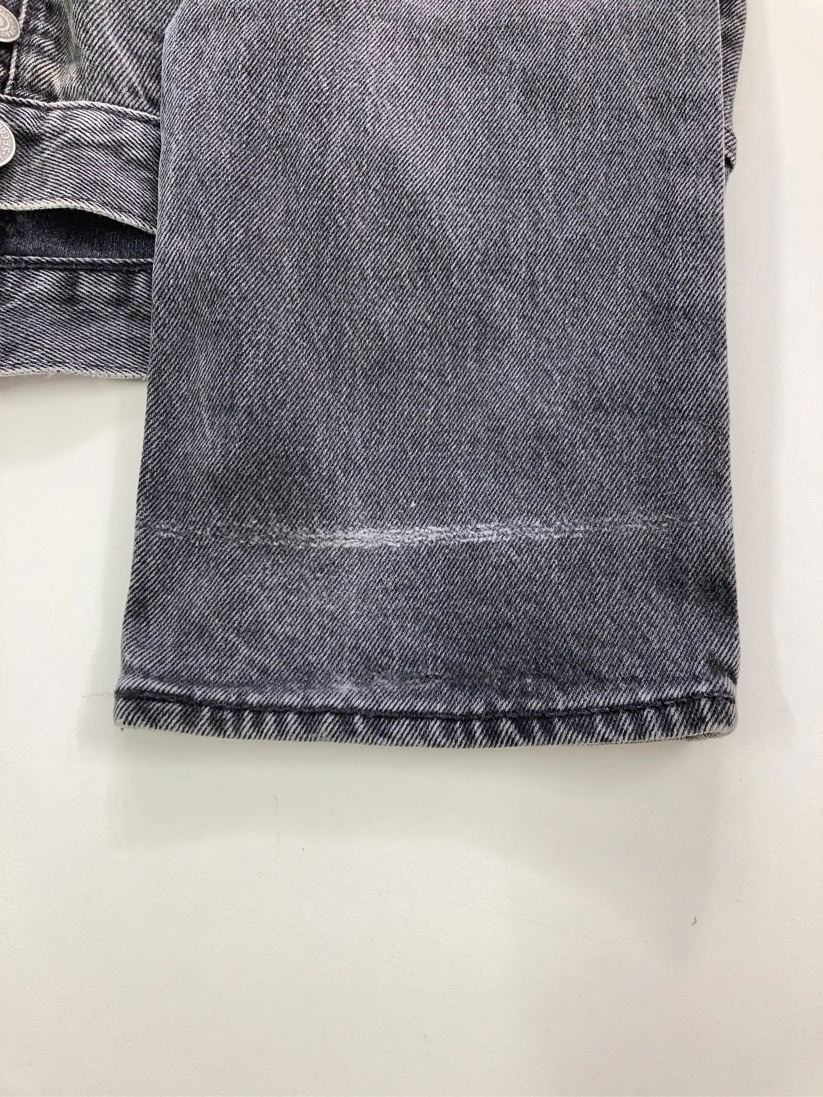 https://r2-worker.digdig.jp/product/e929fc88-41b2-4b12-8107-0dd35d3a80a7/dd2f3f93-b78c-4b41-b661-c23342799a5b