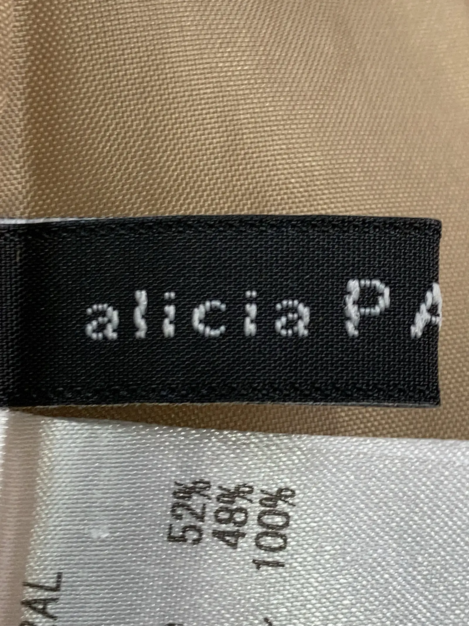 https://r2-worker.digdig.jp/product/eb246ff5-8877-4ca5-a0de-74ae7f28b153/e0f2a983-1a12-4ff8-b34a-e6cedb040f8f