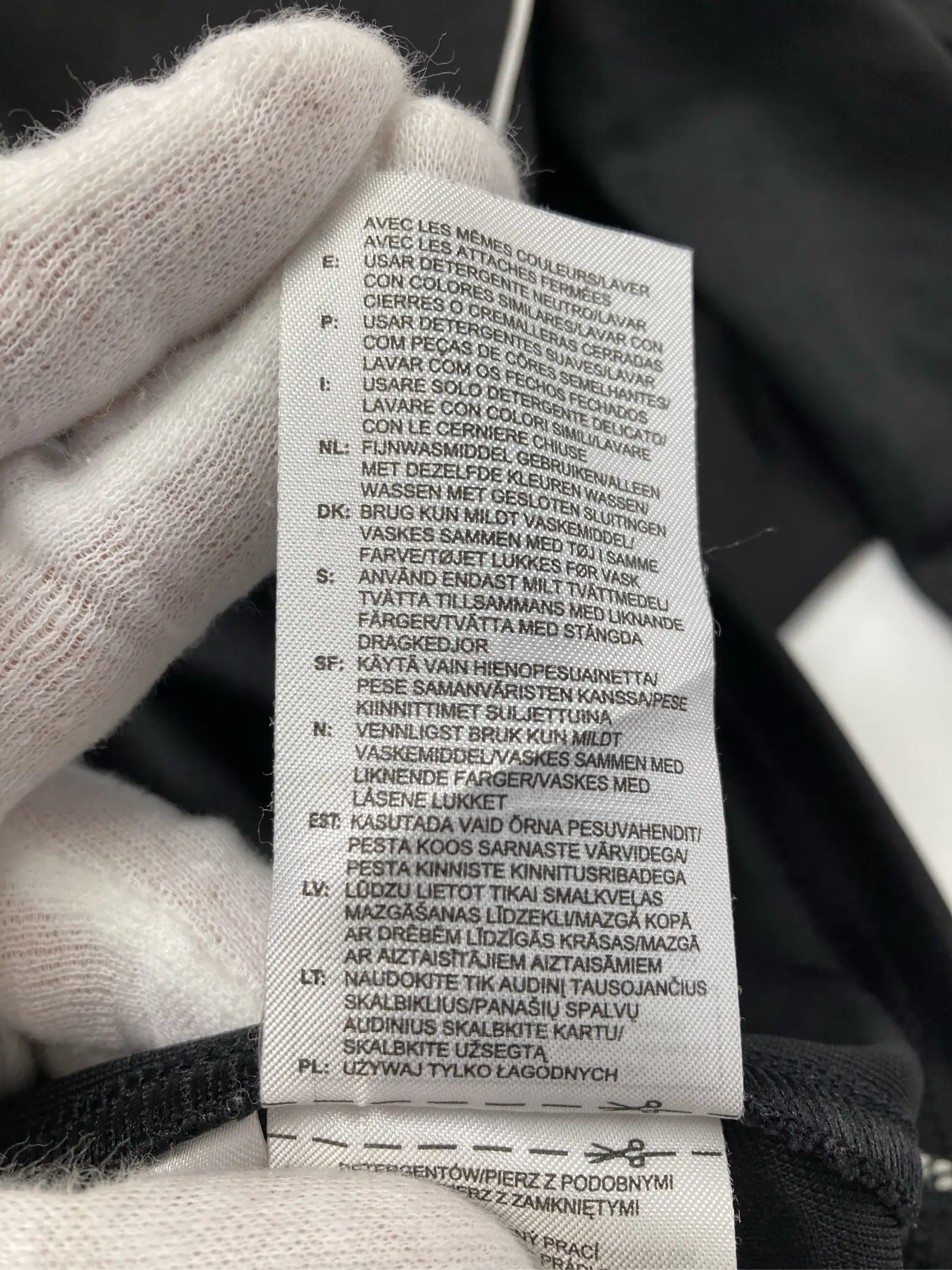 https://r2-worker.digdig.jp/product/eb2e2f69-db2a-4016-9ba3-5cff65636bfb/ec48ba7f-5b2c-4d39-af3f-575a1e6ae18a