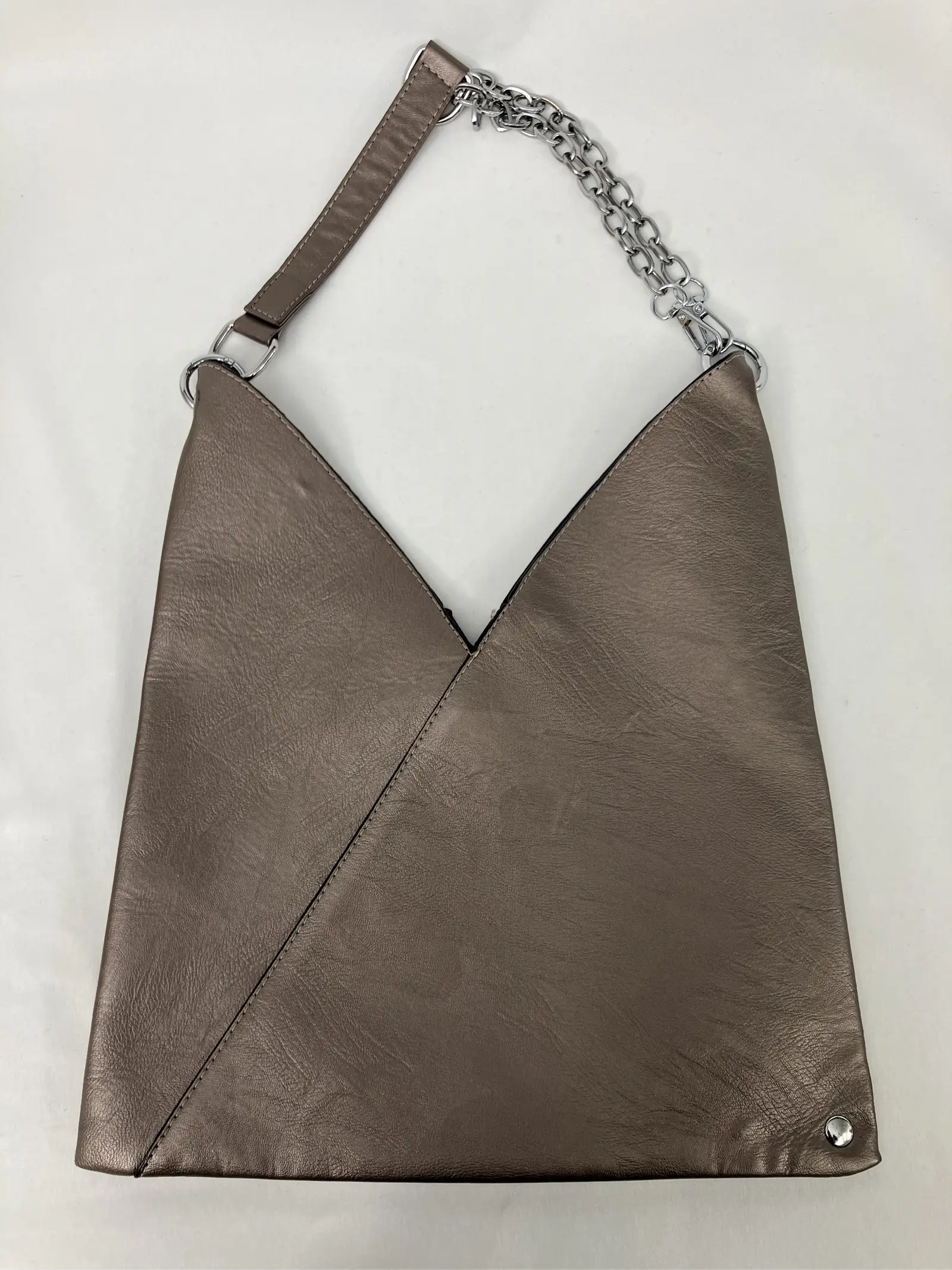 https://r2-worker.digdig.jp/product/eb8d7355-13de-4c01-b7f4-6a19af69fda3/e101219b-48c0-4156-b3ec-e0b53aa72909