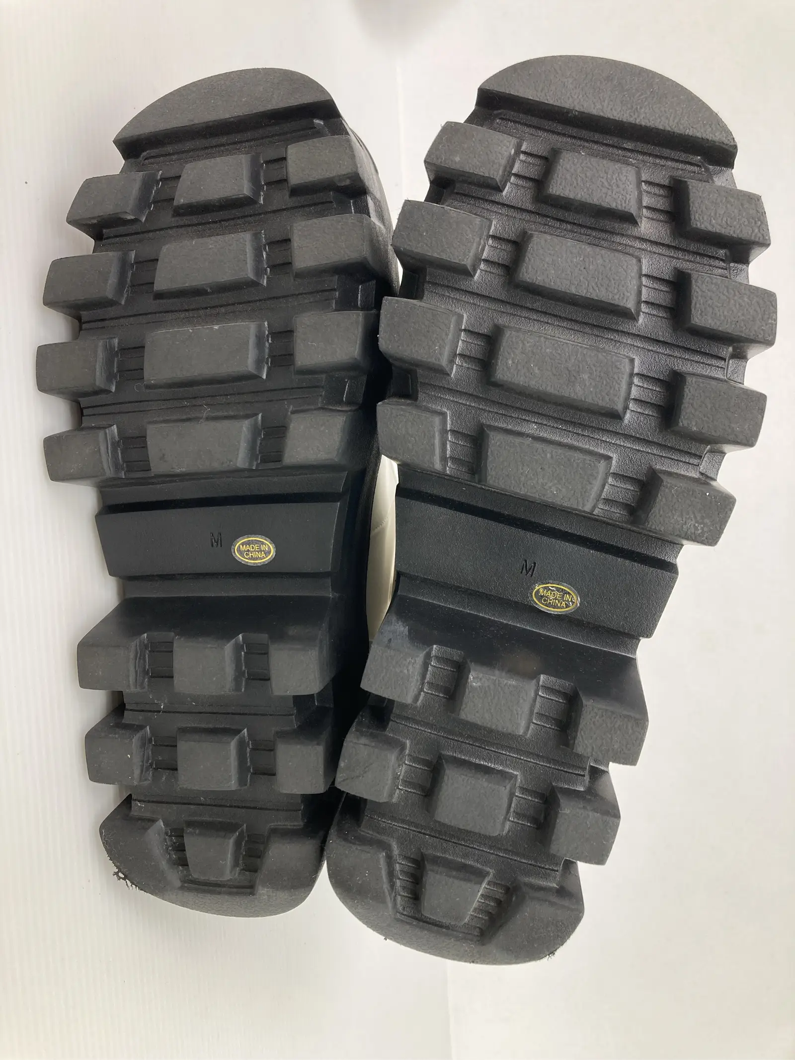 https://r2-worker.digdig.jp/product/ec0812f6-9a0d-42d6-925f-c88ed7e0e94e/7c44e976-c384-4896-8e26-596ecb00aa63
