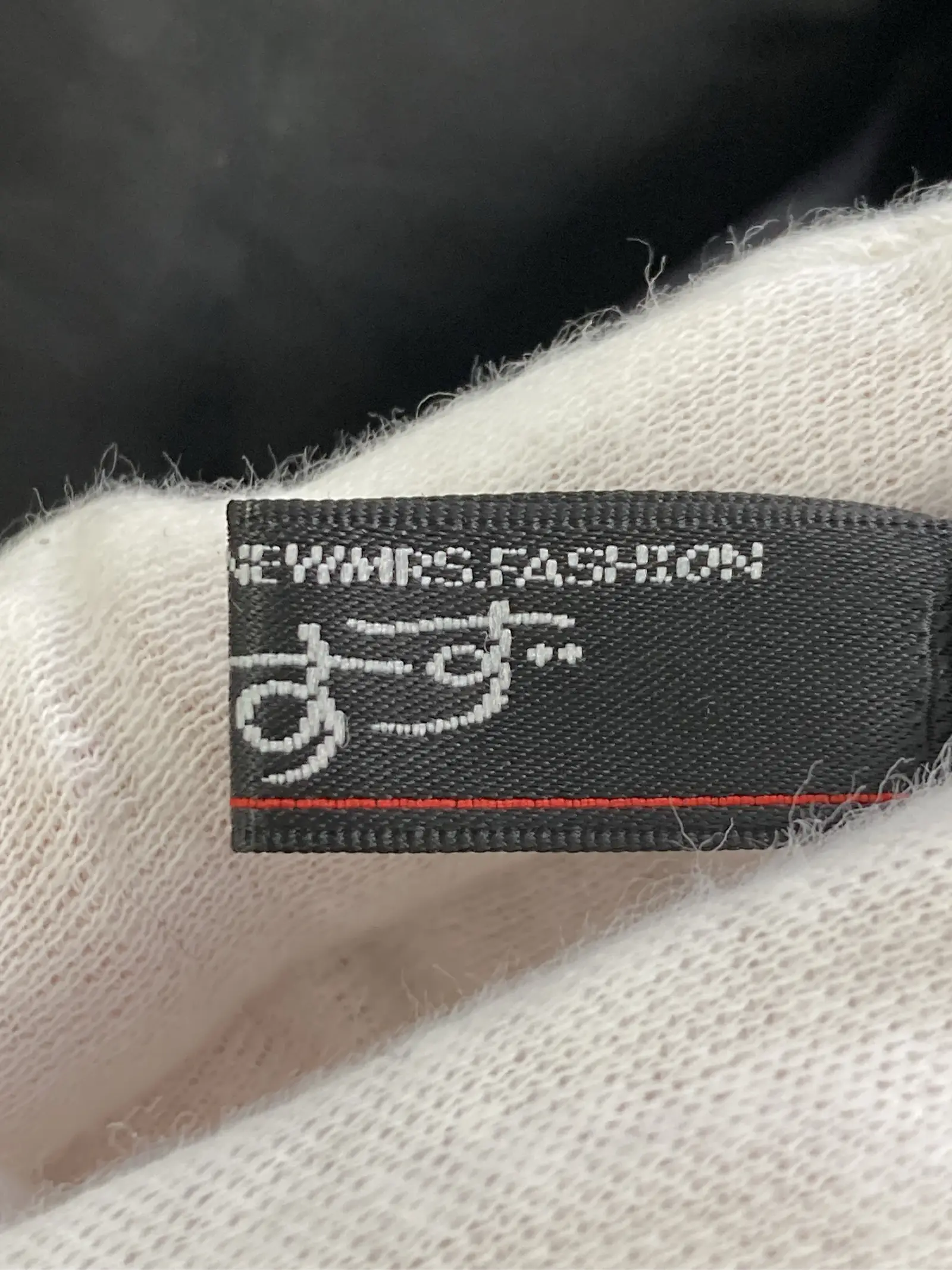 https://r2-worker.digdig.jp/product/ec442cbf-ca3b-4f7f-afd9-26e25b057582/831c0f65-a10d-4074-89f5-a1982c437201