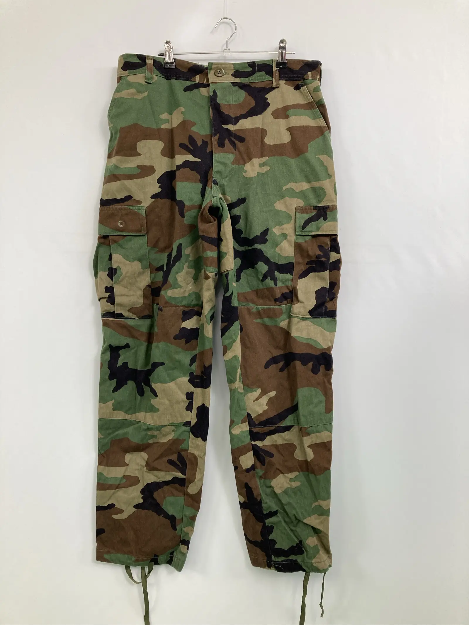 https://r2-worker.digdig.jp/product/ece6cbec-2373-4471-af16-30485a0e6566/db505cda-efd9-49bf-b49f-04a77e519f00