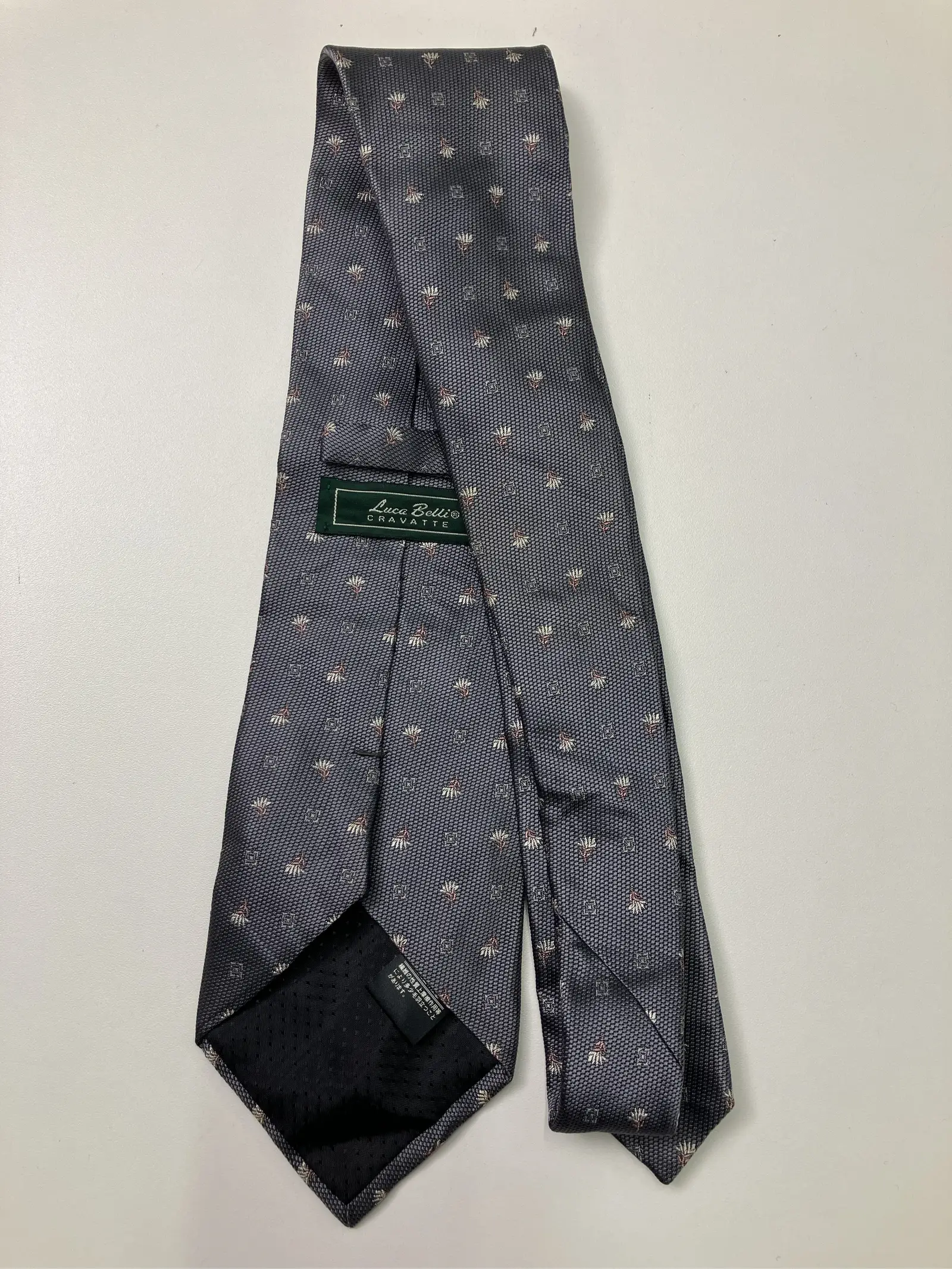 https://r2-worker.digdig.jp/product/eced4c68-ffcd-4c4a-9a14-1bf83c0455cf/2f3c8b56-eab9-4724-9b72-2ec1209200de