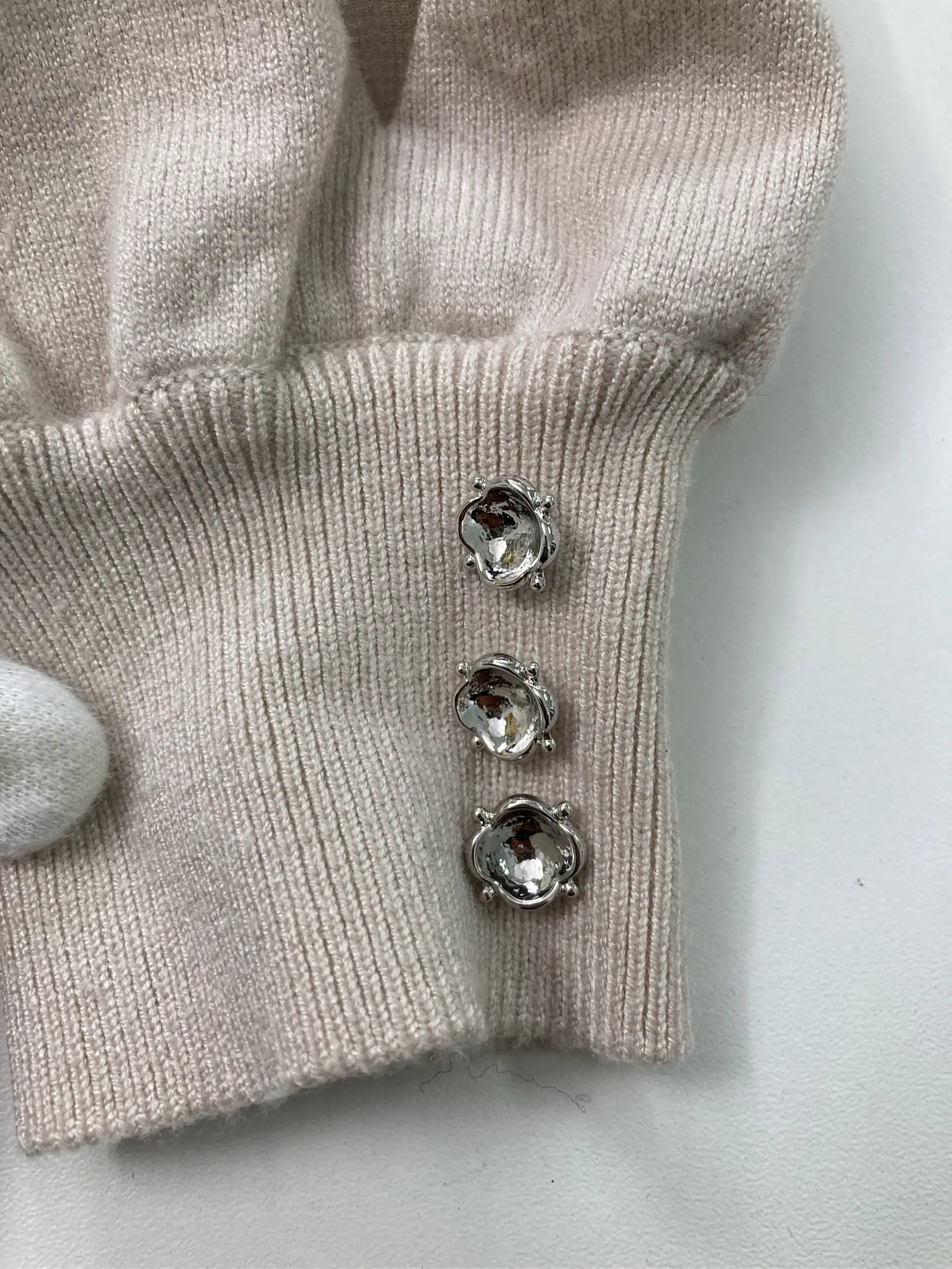 https://r2-worker.digdig.jp/product/ed2c4772-d295-41ca-b2e2-437ccdac0980/25119129-6b25-4129-a069-d1af8d709176