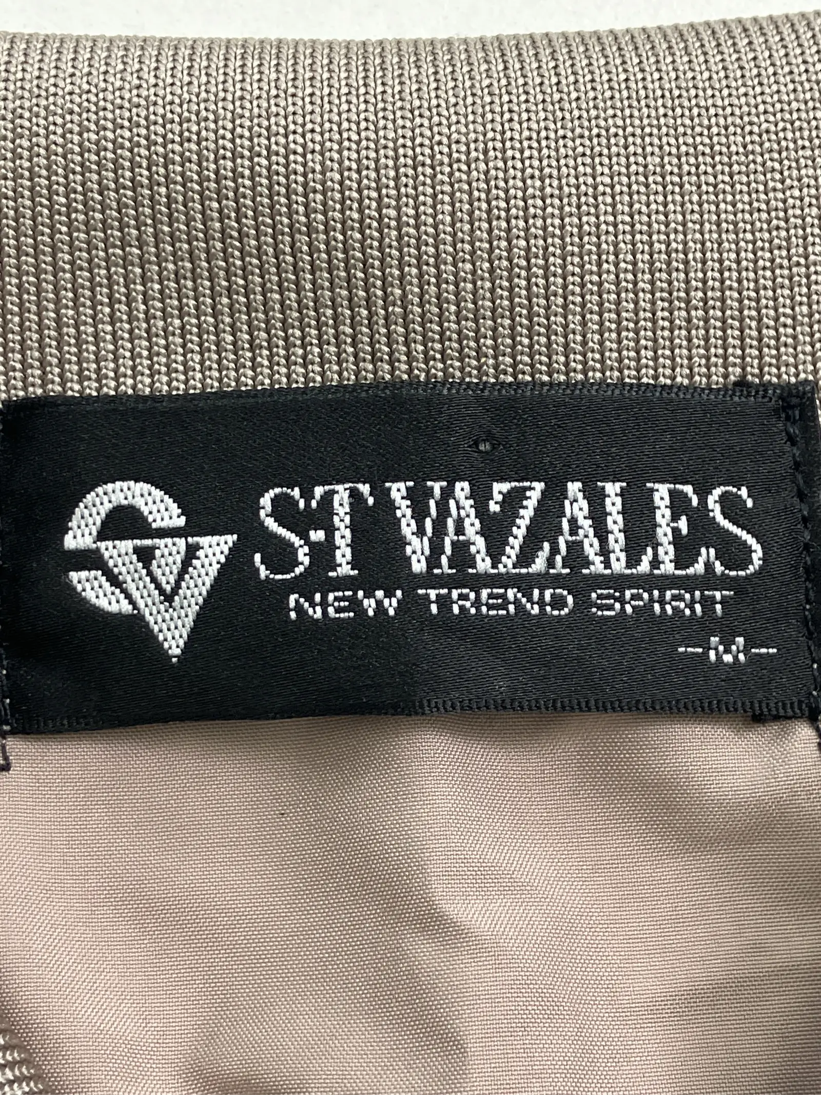 https://r2-worker.digdig.jp/product/ed582eb0-8617-414c-b736-e80bc269d5d2/62d64b67-0c61-40e5-a0b6-6d44255a3159