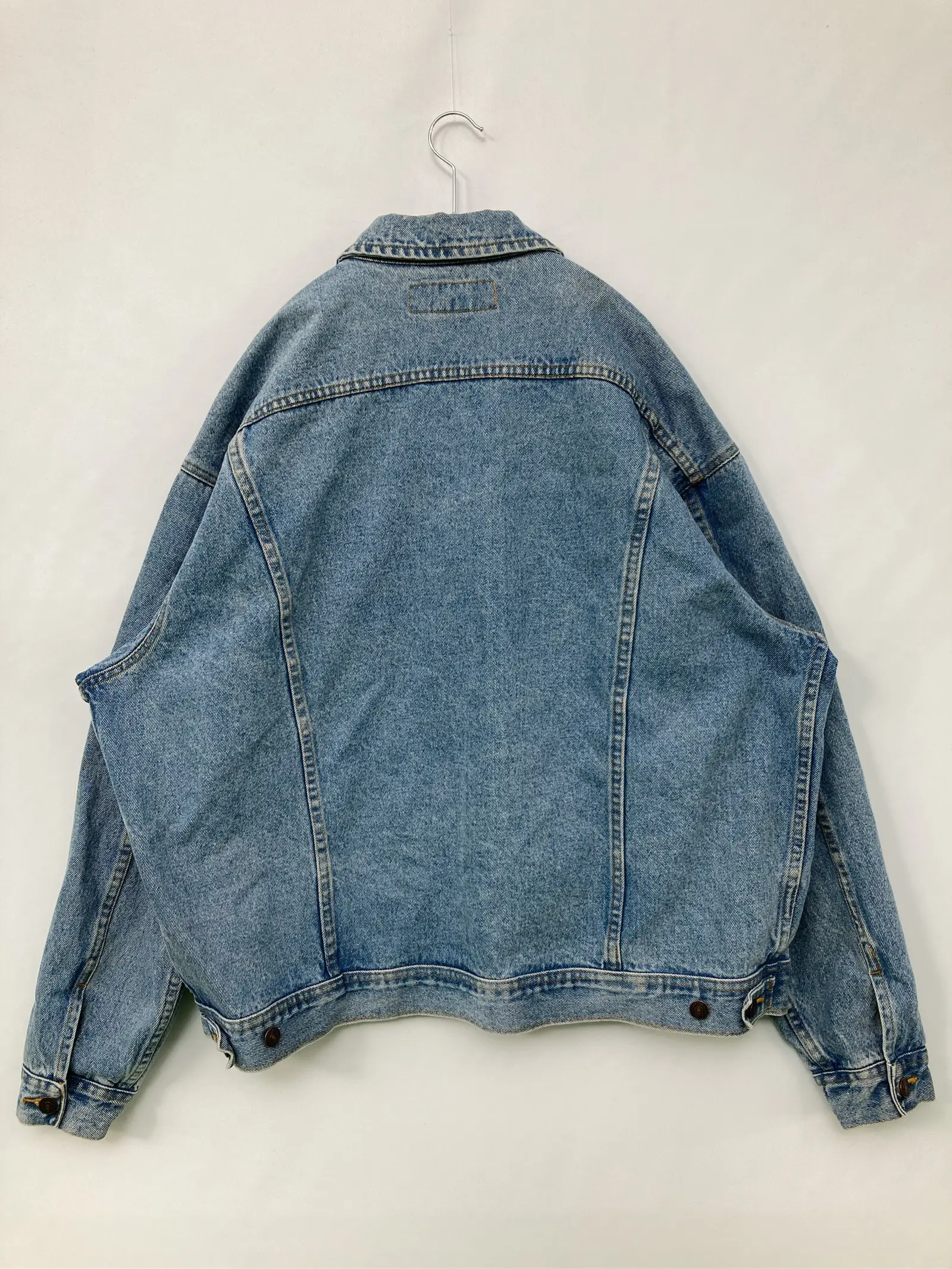 https://r2-worker.digdig.jp/product/edc22fd2-9e14-425d-96c9-8f181c821f6e/8bd5427e-6390-4807-a772-eab5e37cd356