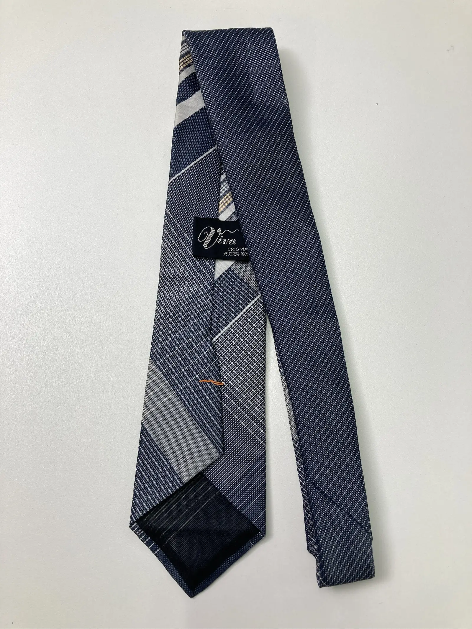 https://r2-worker.digdig.jp/product/edf2e38e-d792-4762-aeee-119f93a2ec0e/6ce51f47-ffa0-4a02-b7a4-863aa3e26a92