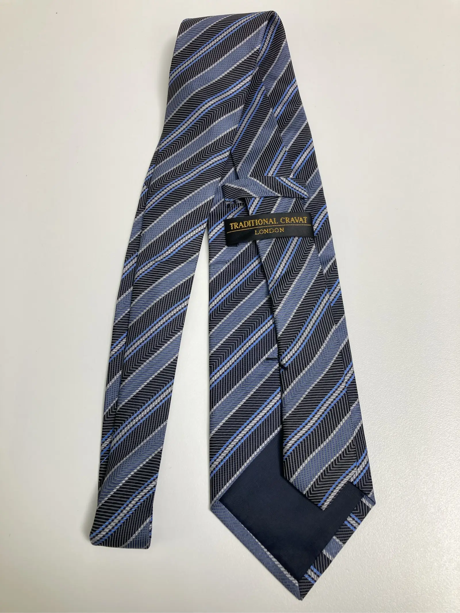 https://r2-worker.digdig.jp/product/ee991fa2-e25b-4b4e-9beb-a4aa93589c63/5473f8f1-a5ae-4b0e-a238-1f3767f90b8d
