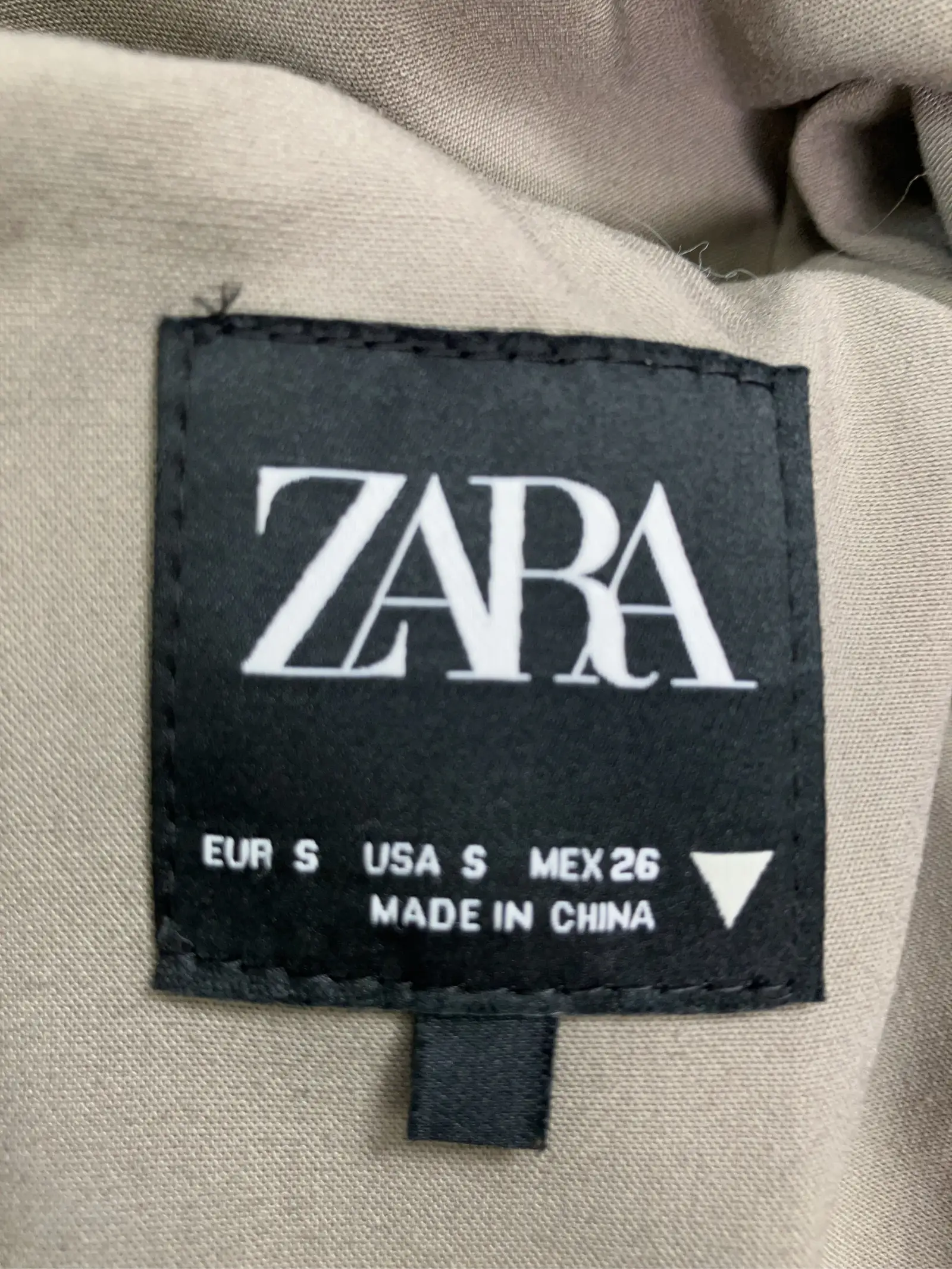 https://r2-worker.digdig.jp/product/ef8d4209-8a70-4416-a864-768cf4ef0cd8/2e1b1d14-cf94-451c-b1d0-9d9728bc26b5