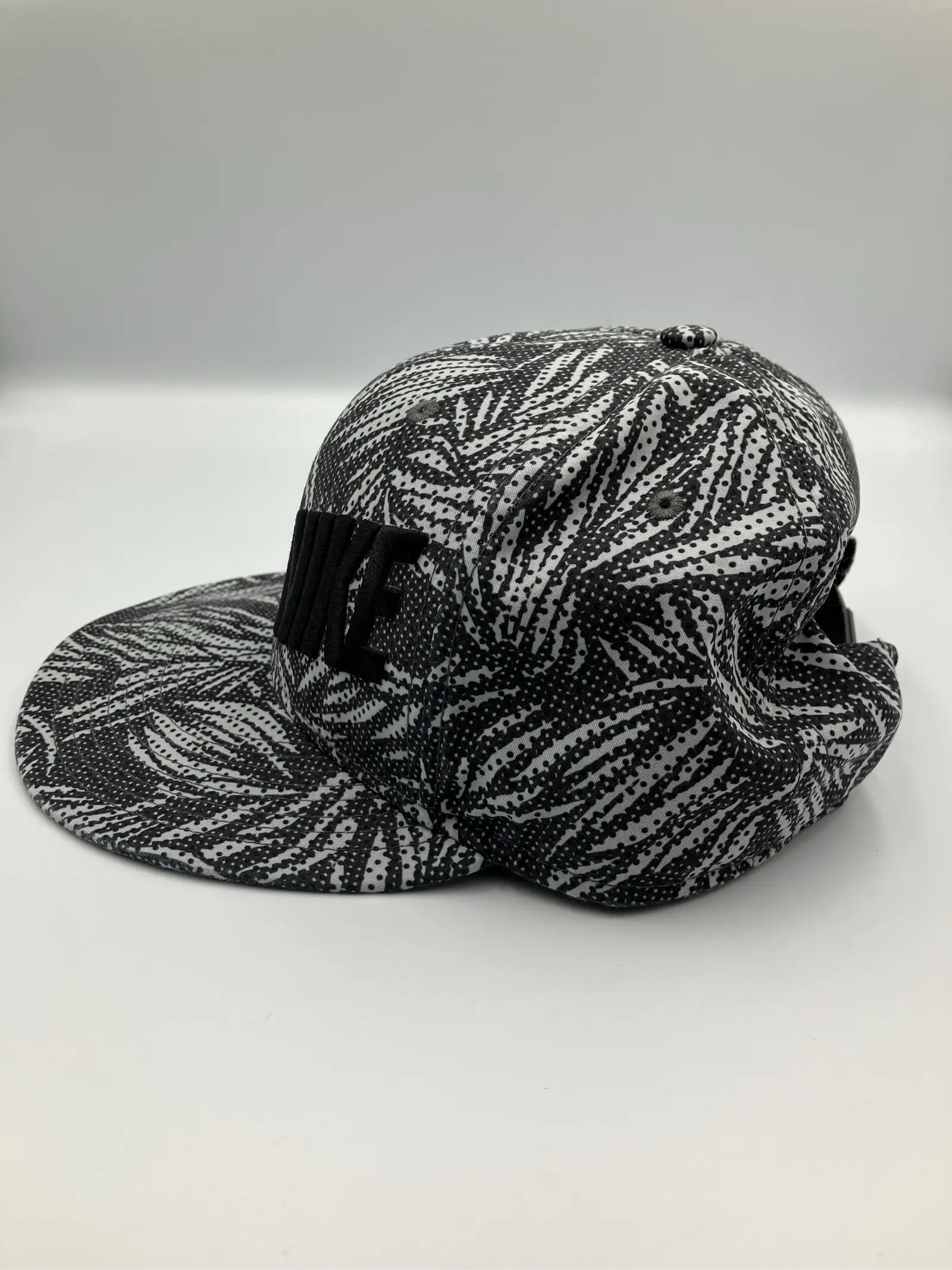 https://r2-worker.digdig.jp/product/efb08748-8fd6-427d-90a4-991be7befbd2/8a4d7e56-266c-4054-8690-4ebeaa364a5e