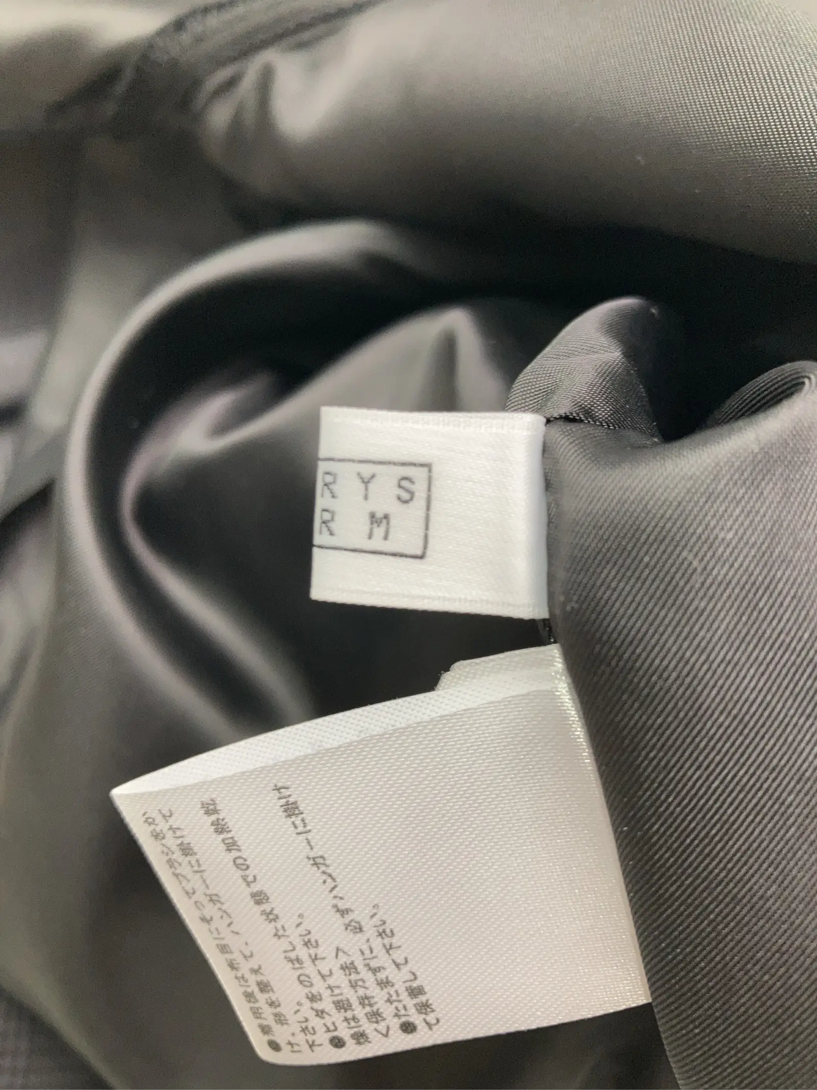 https://r2-worker.digdig.jp/product/f07b9b9f-d66d-45c7-915a-ce77d9e57921/5d343b19-1f98-402b-8953-42ff7a0add58