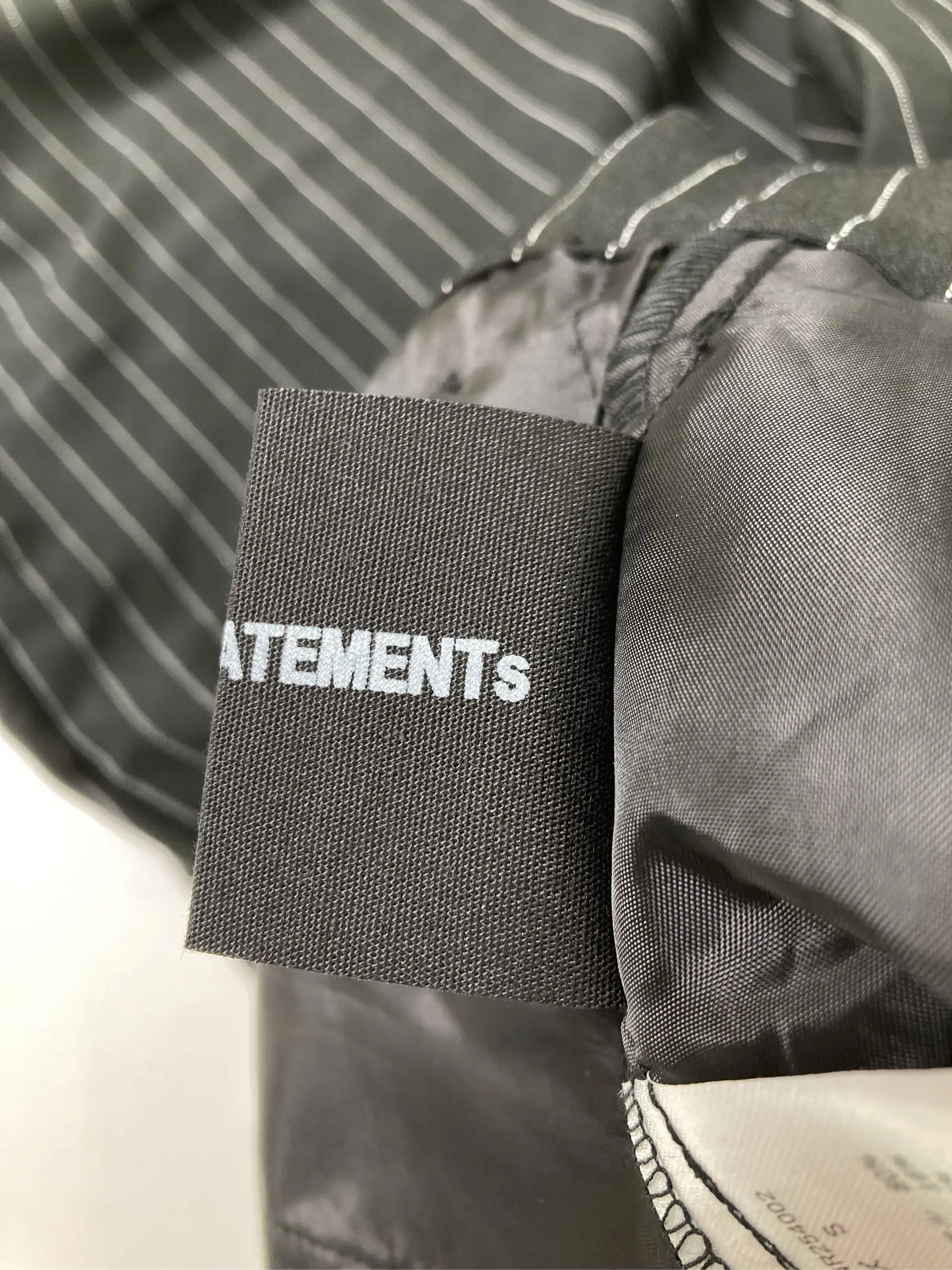 https://r2-worker.digdig.jp/product/f16888bb-03ef-49e8-a195-4f60a1de8ad2/10d67bf3-d18f-4a25-9455-a16358d5d448