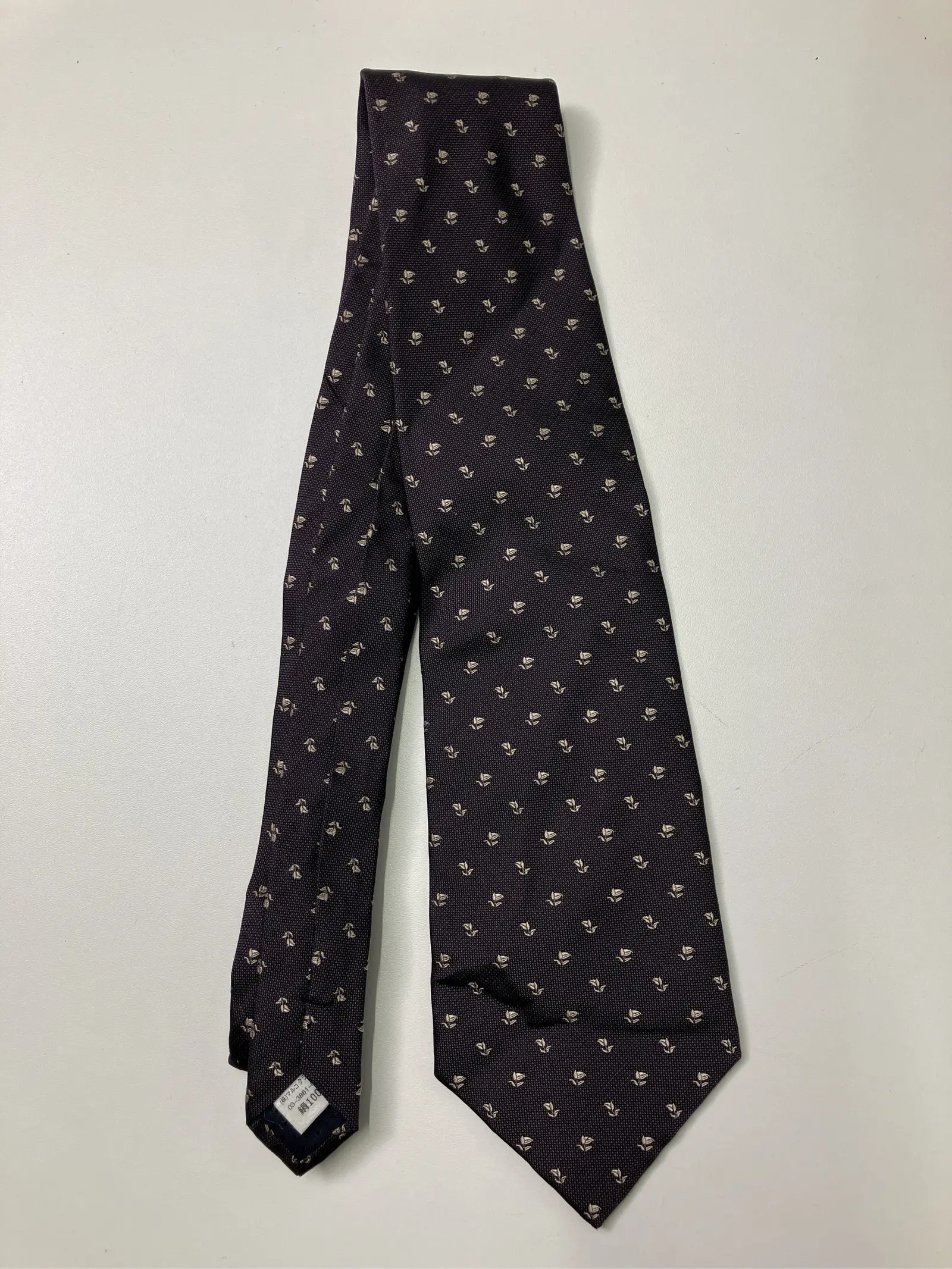 https://r2-worker.digdig.jp/product/f17906f6-e8e5-45cb-b99e-ed63d0f8ab12/edb47c4d-17da-4da7-8cc6-82005f2ddd16