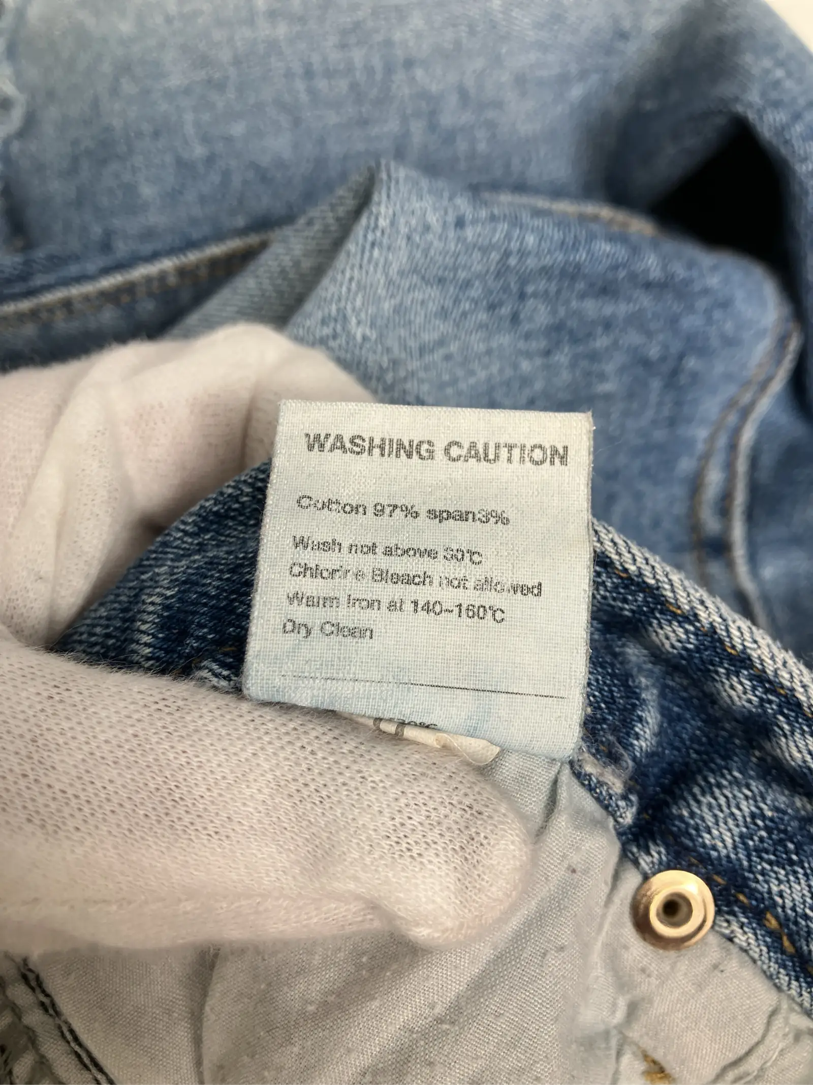 https://r2-worker.digdig.jp/product/f191d1d2-b371-44c5-81f5-88efe02fe6c4/f890aa31-dabc-42a5-8a50-821ca57c1df9