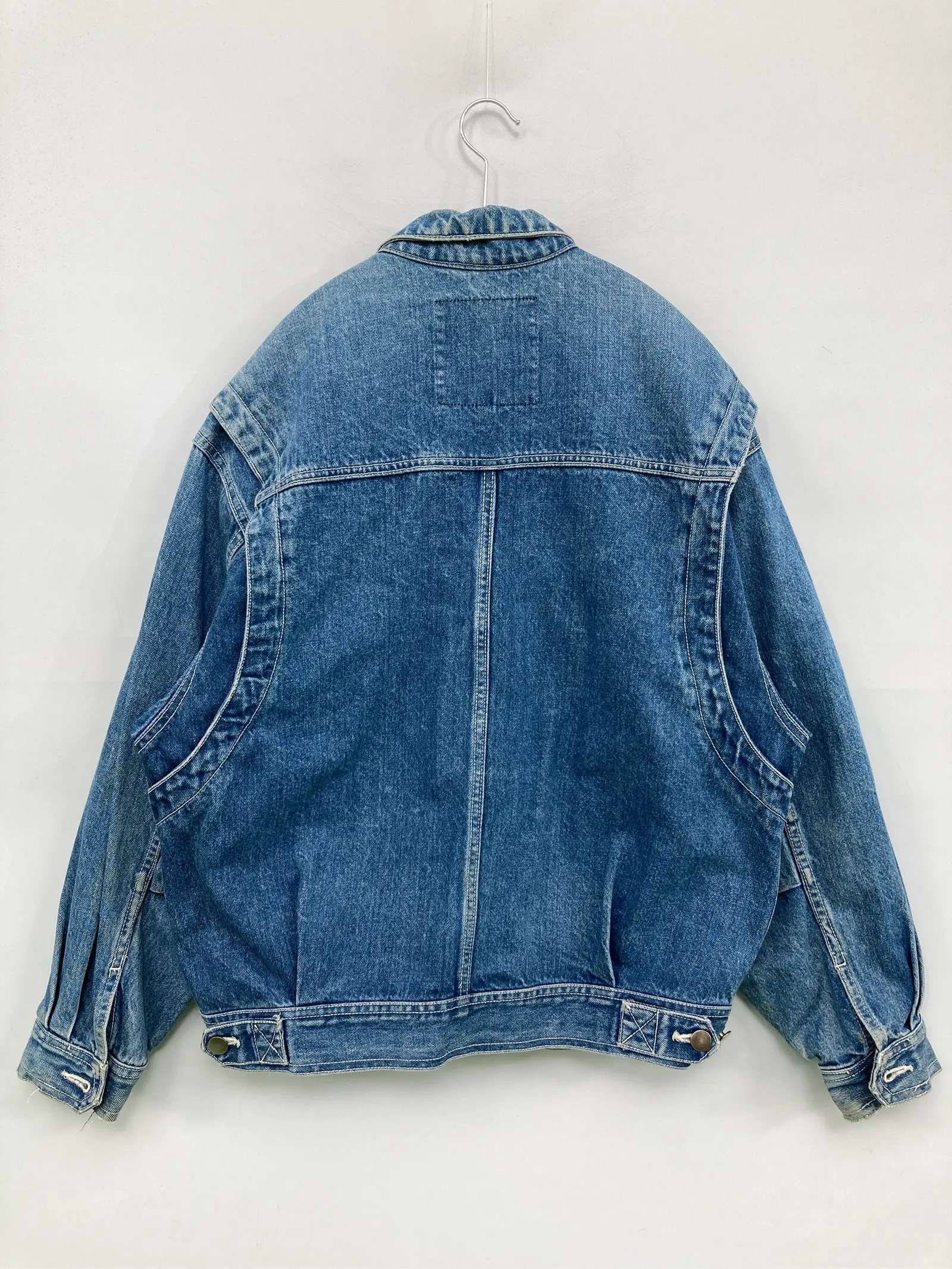 https://r2-worker.digdig.jp/product/f235bca9-d575-4c3a-b93d-21e0804a789c/a1019743-84d0-43ab-aaea-c779dad04858