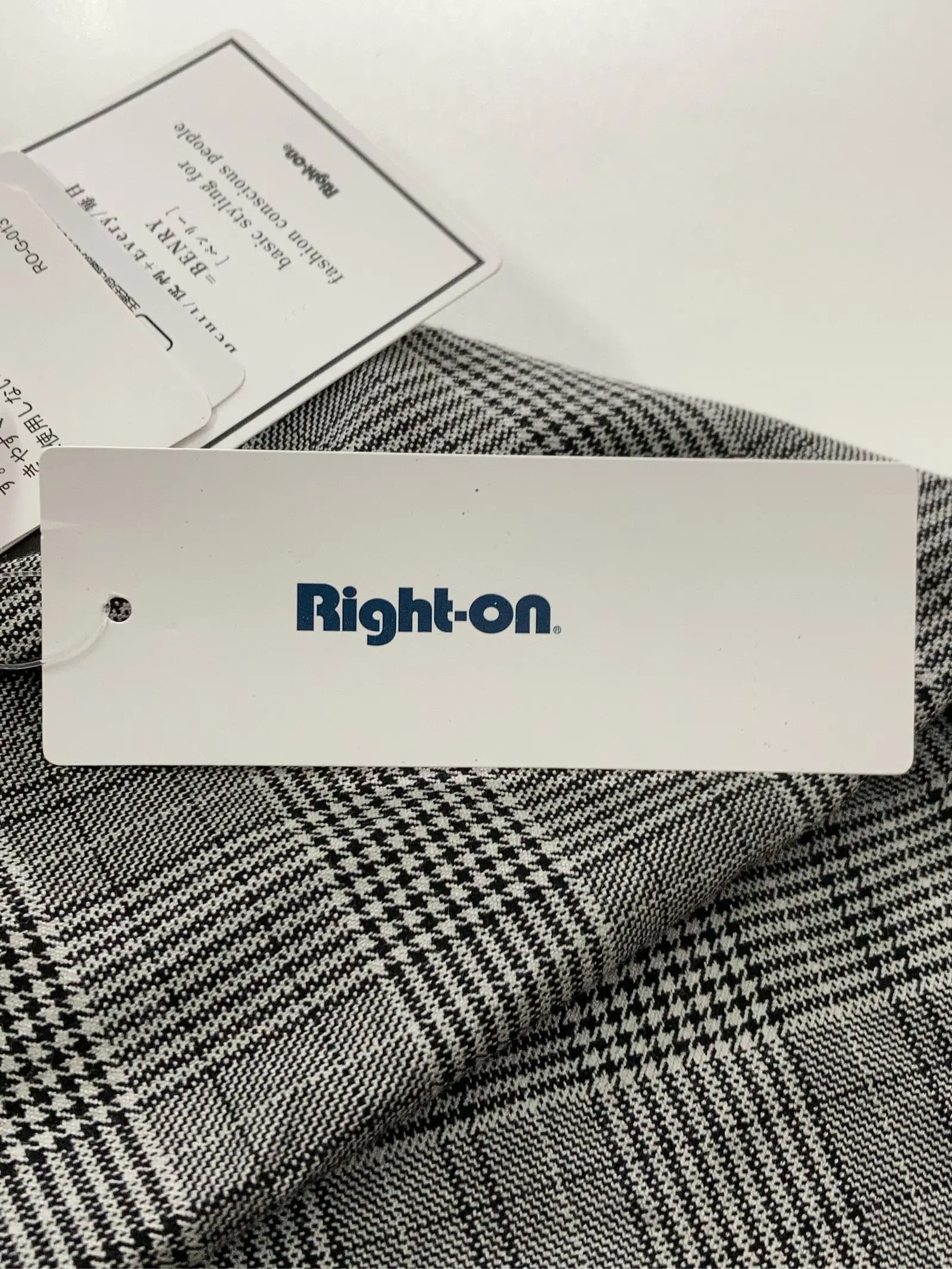 https://r2-worker.digdig.jp/product/f2a9f5e7-47bc-4567-9e3a-61acd2568fb1/8e906609-e3b0-4211-a82b-5281388fcf77