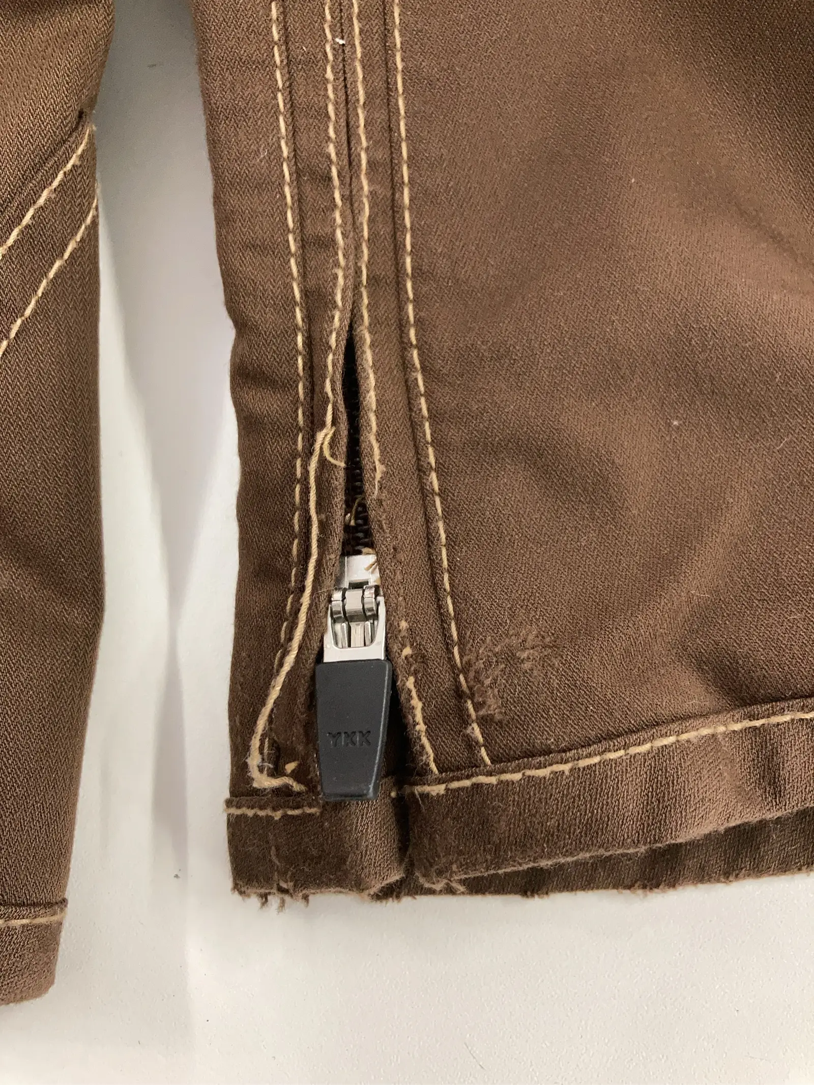 https://r2-worker.digdig.jp/product/f49b549b-b22a-4d4c-96ce-3f477959a4fa/94926493-2b6d-4d57-88c5-a413cef74d36
