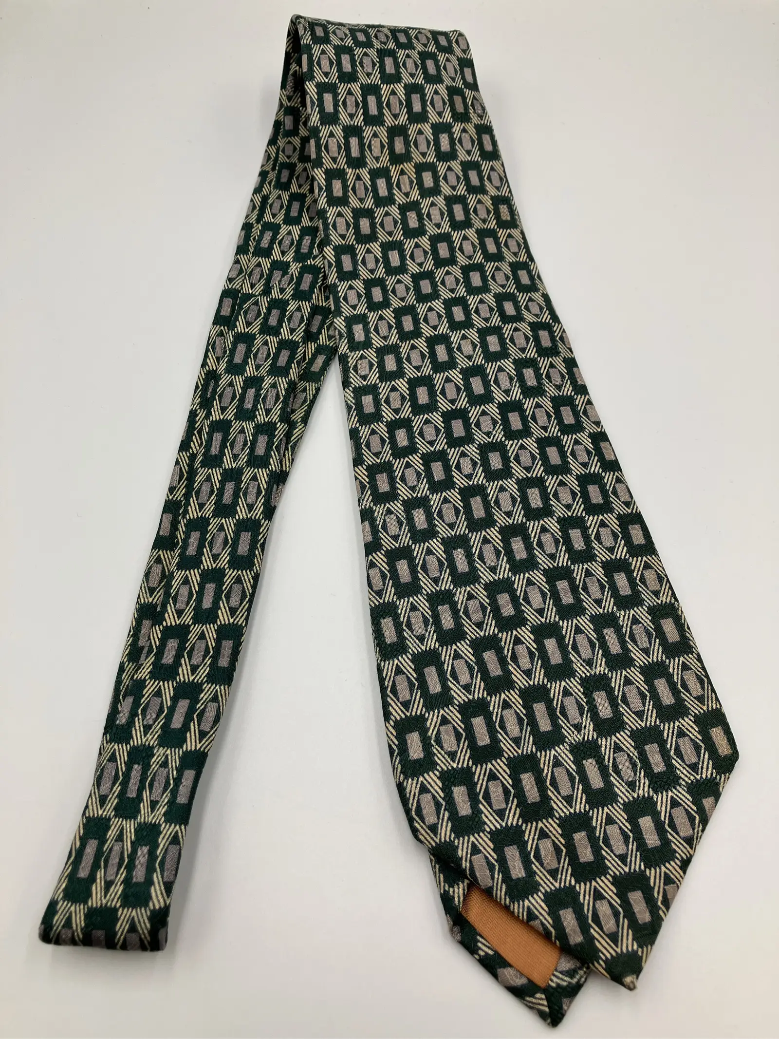 https://r2-worker.digdig.jp/product/f6225ac6-ab8f-4cb9-8294-63552b815d2e/81194f03-e4e6-4a86-a4e0-ebc96504f21f