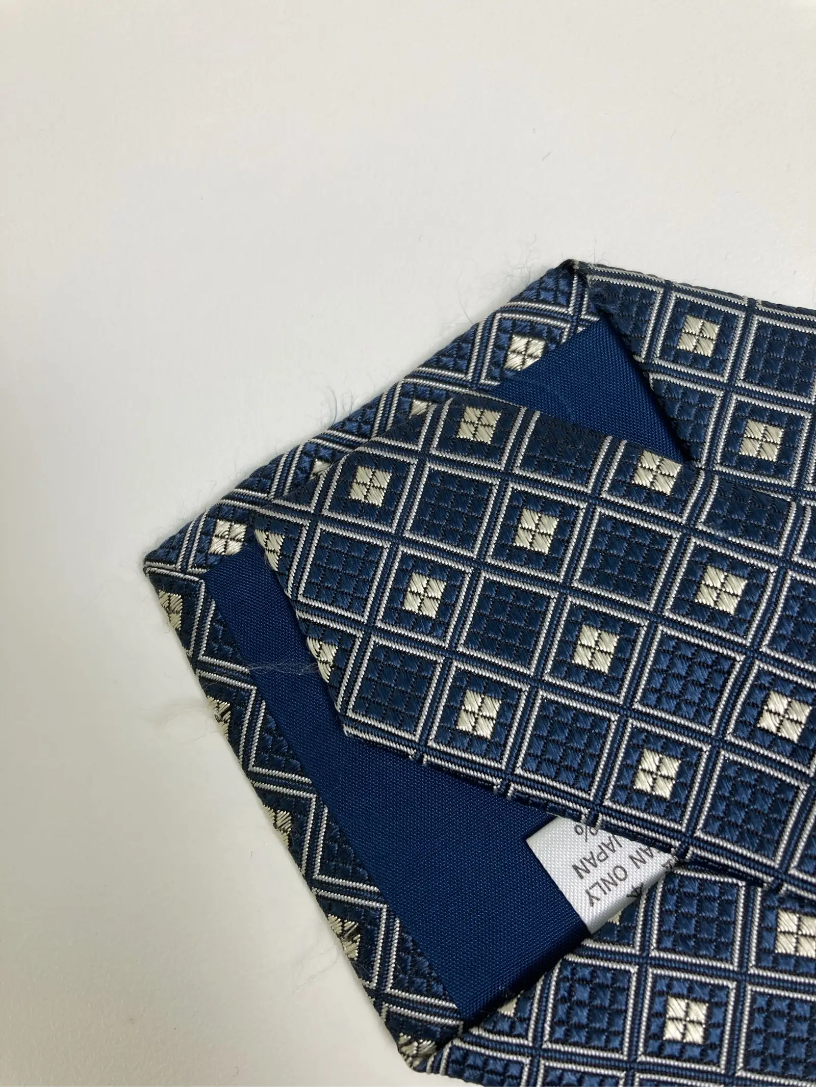 https://r2-worker.digdig.jp/product/f62b5eef-aa54-4544-bf4f-38b9da8e8fd1/901a0290-715a-41f0-ab4f-f92b1166729c