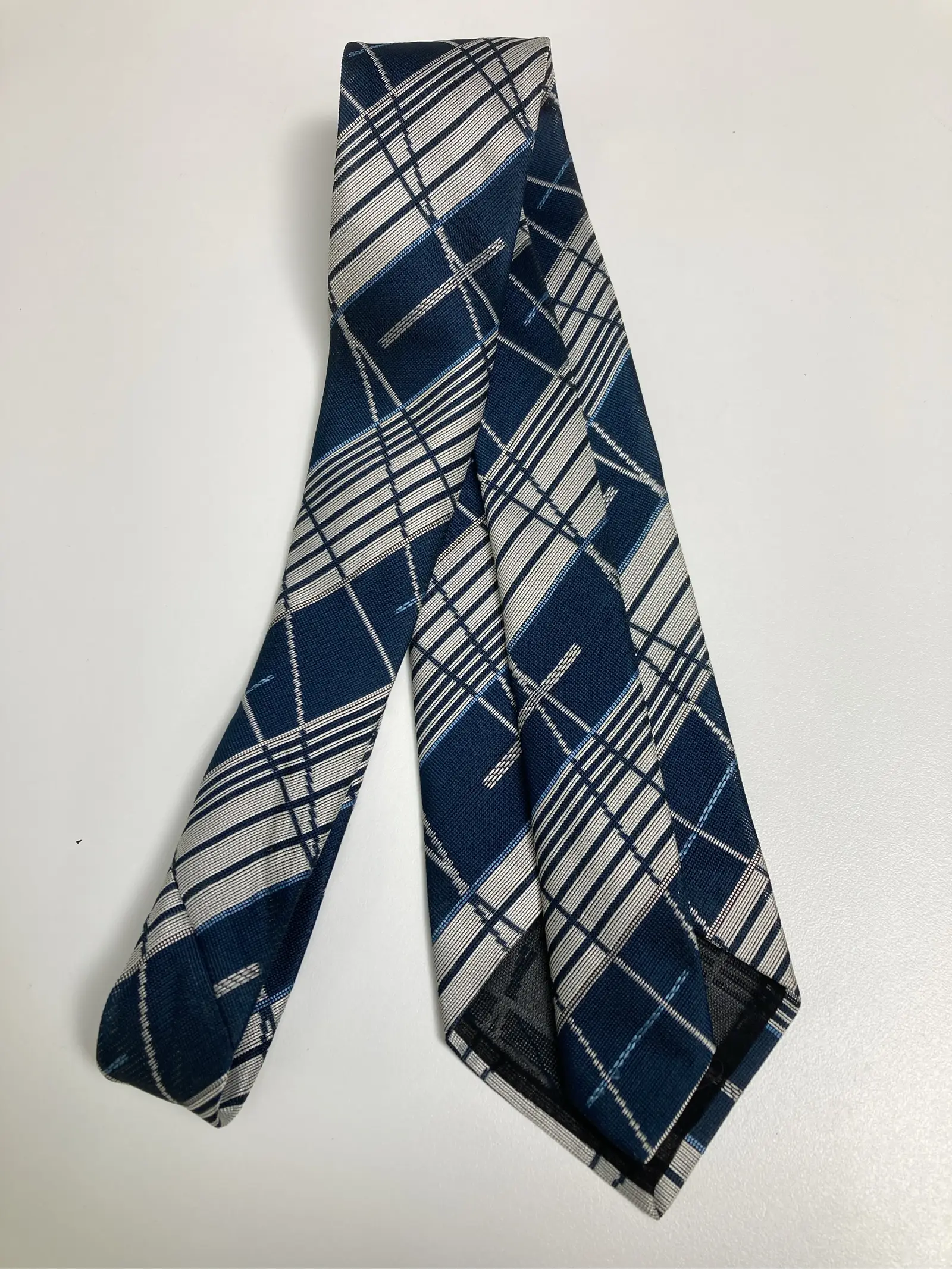 https://r2-worker.digdig.jp/product/f6dad37a-8e2e-483a-86fb-6d696ccc349c/e09ed7d2-841e-4fbd-a6b7-f4cf1feb52d7