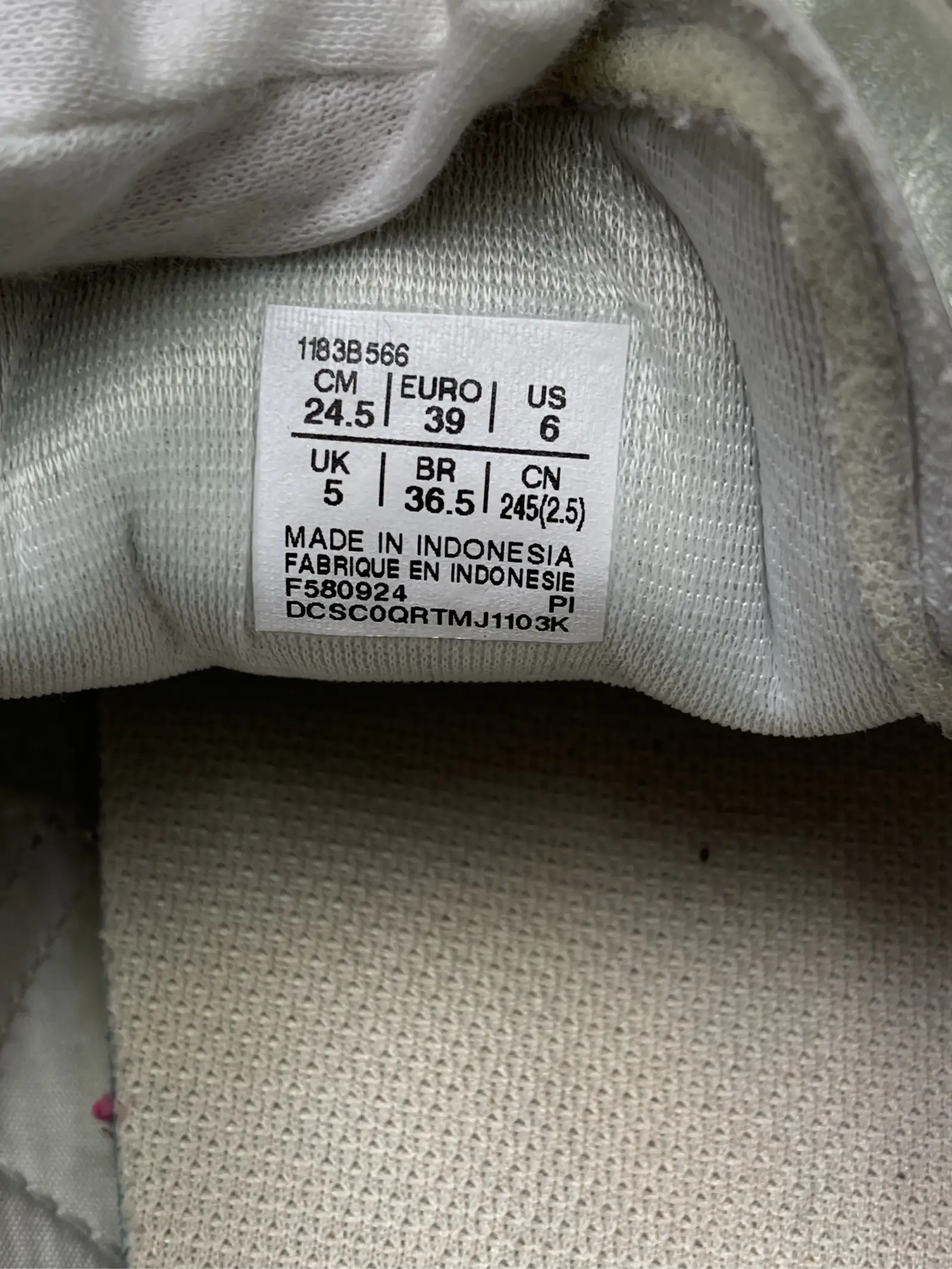 https://r2-worker.digdig.jp/product/f84f58e4-aa76-4bc8-bc93-86f66a966a77/b5714f13-a479-4caf-a0b1-8a2d8ff93642