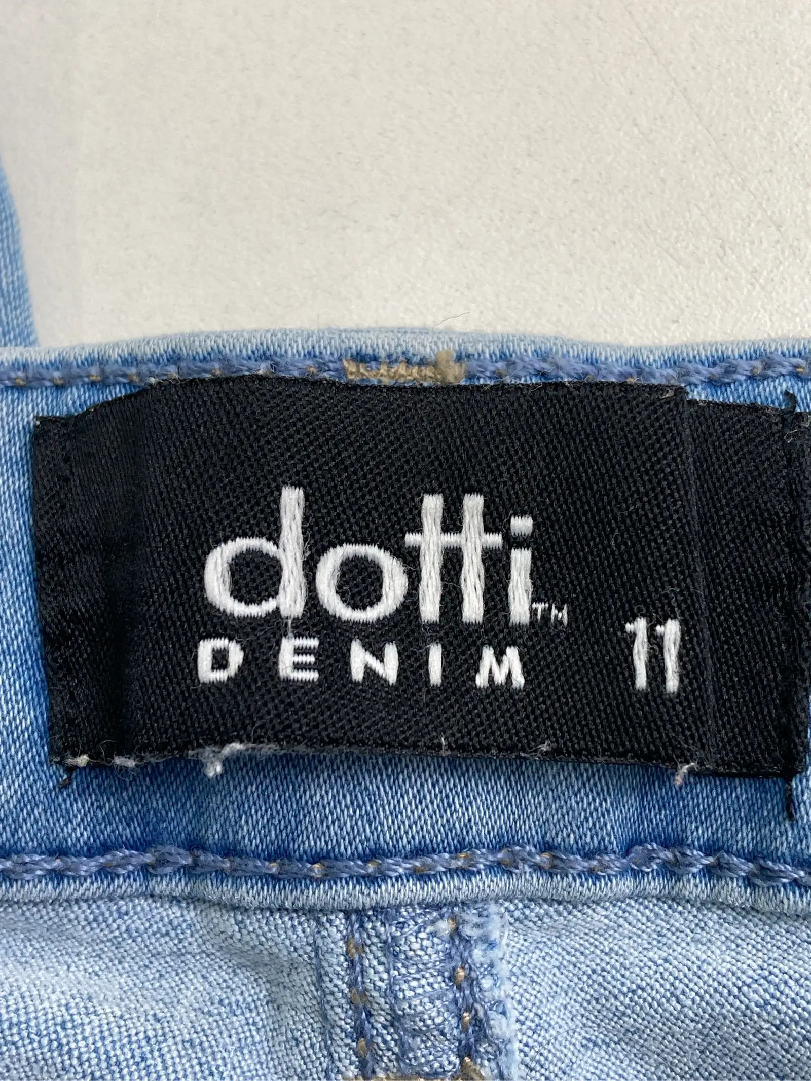 https://r2-worker.digdig.jp/product/f867a910-77e2-44fa-bddc-b26407b30366/acaab85d-7325-4d28-a316-3bb6fdd3cbb6