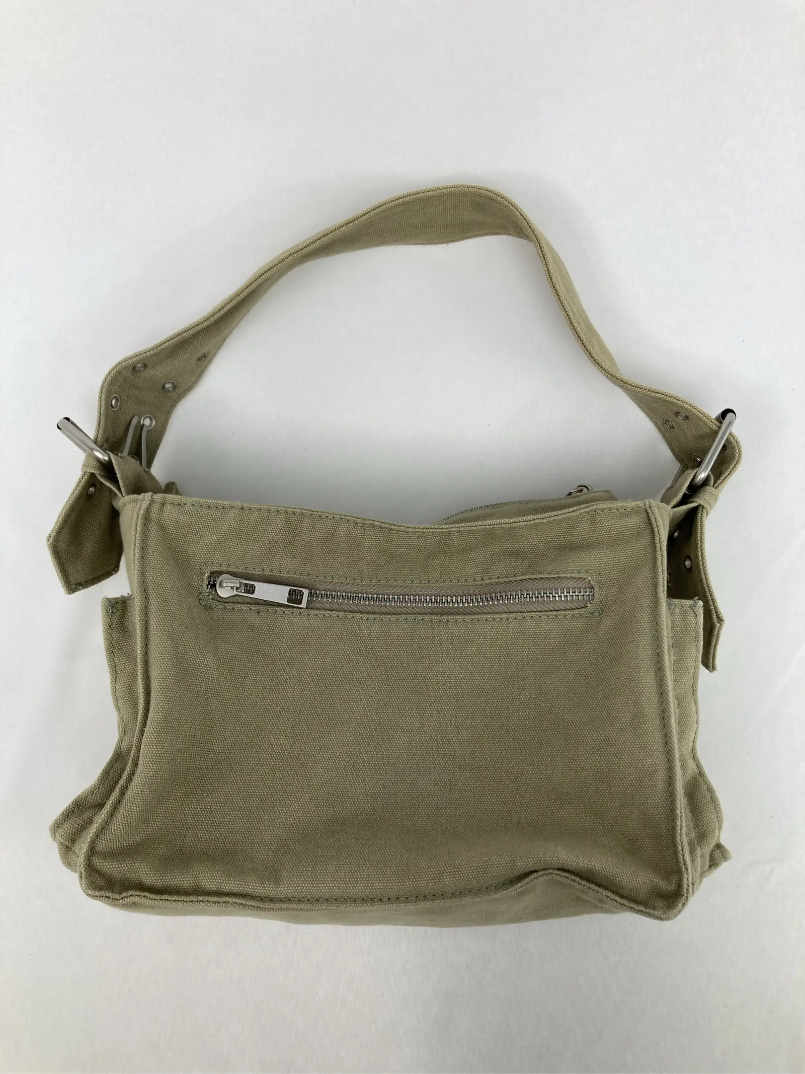 https://r2-worker.digdig.jp/product/f8d10b11-08ff-4122-9f80-61d3482e313c/aa1ef38a-b0bb-4c40-8800-c078d5b0f398