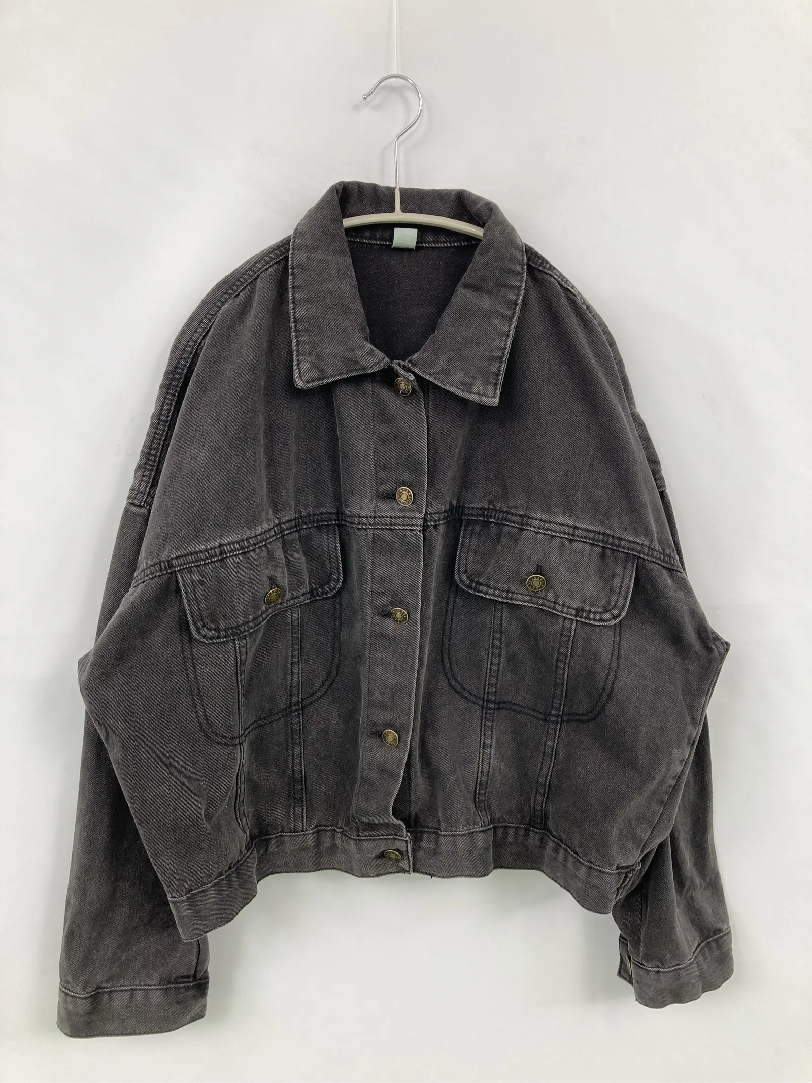 https://r2-worker.digdig.jp/product/f8e86fc7-29a5-4340-85af-53109a9c5a82/18f34be6-c5d3-444e-818f-54927848435c
